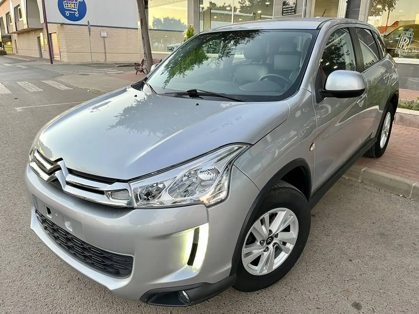 Citroen C4 Aircross 1.6HDI S&S Attraction 2WD 115 Сірий - 2