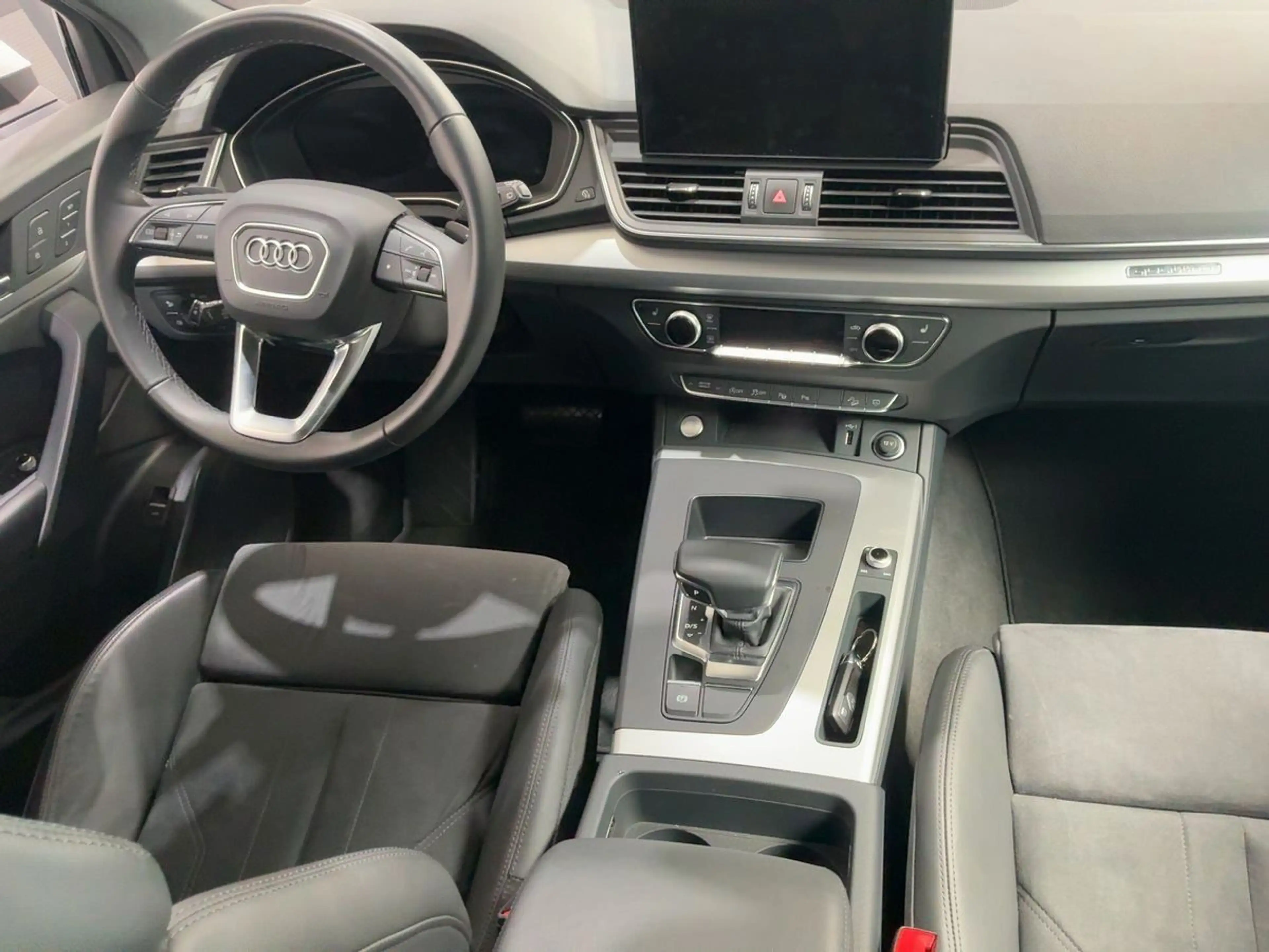 Audi Q5 SPORTBACK 45 TFSI QUATTRO S LINE NAVI LED AHK — photo 4
