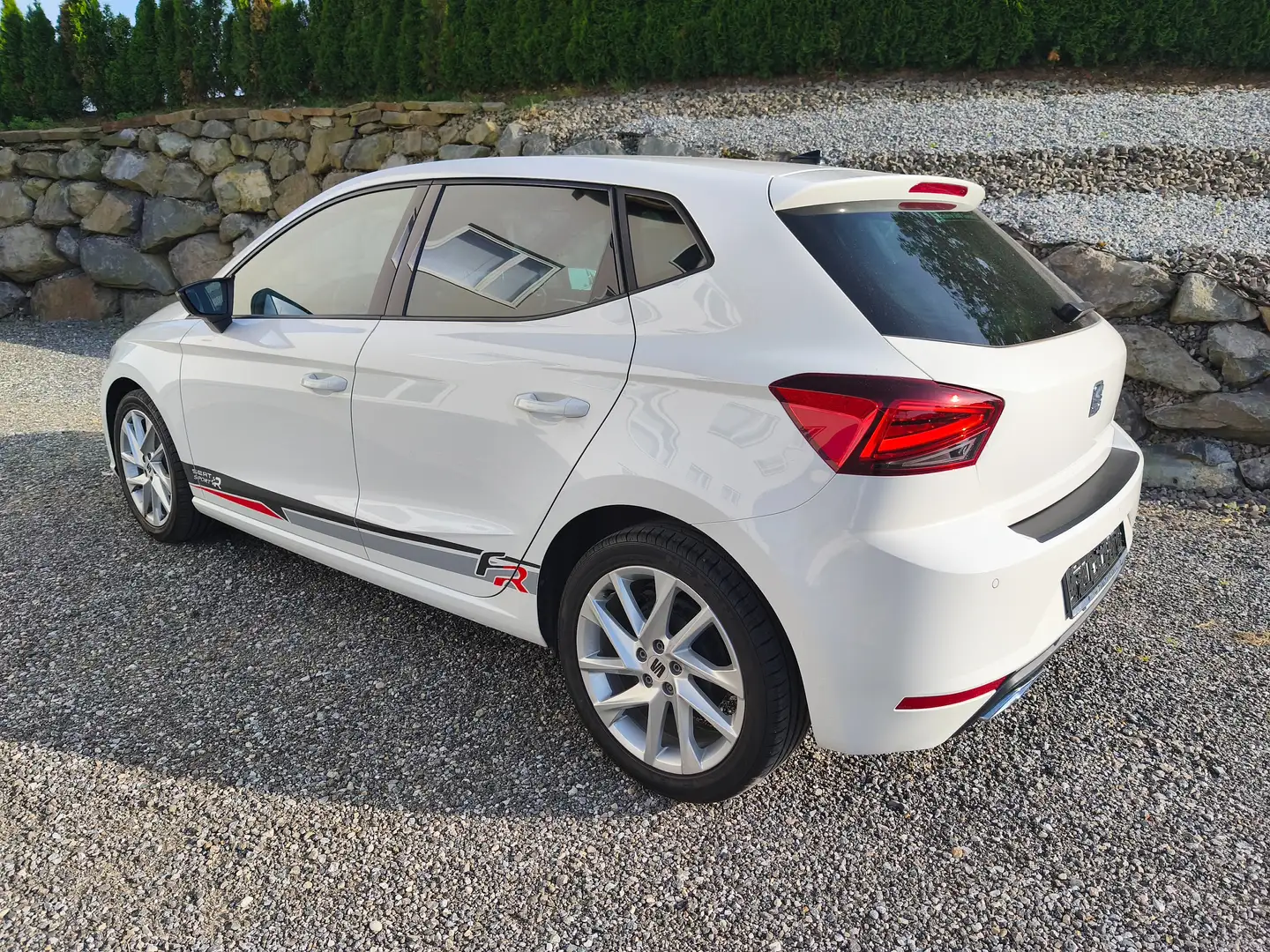 SEAT Ibiza FR Sportpaket,Leasingfähig,Rückfahrkamera Weiß - 2