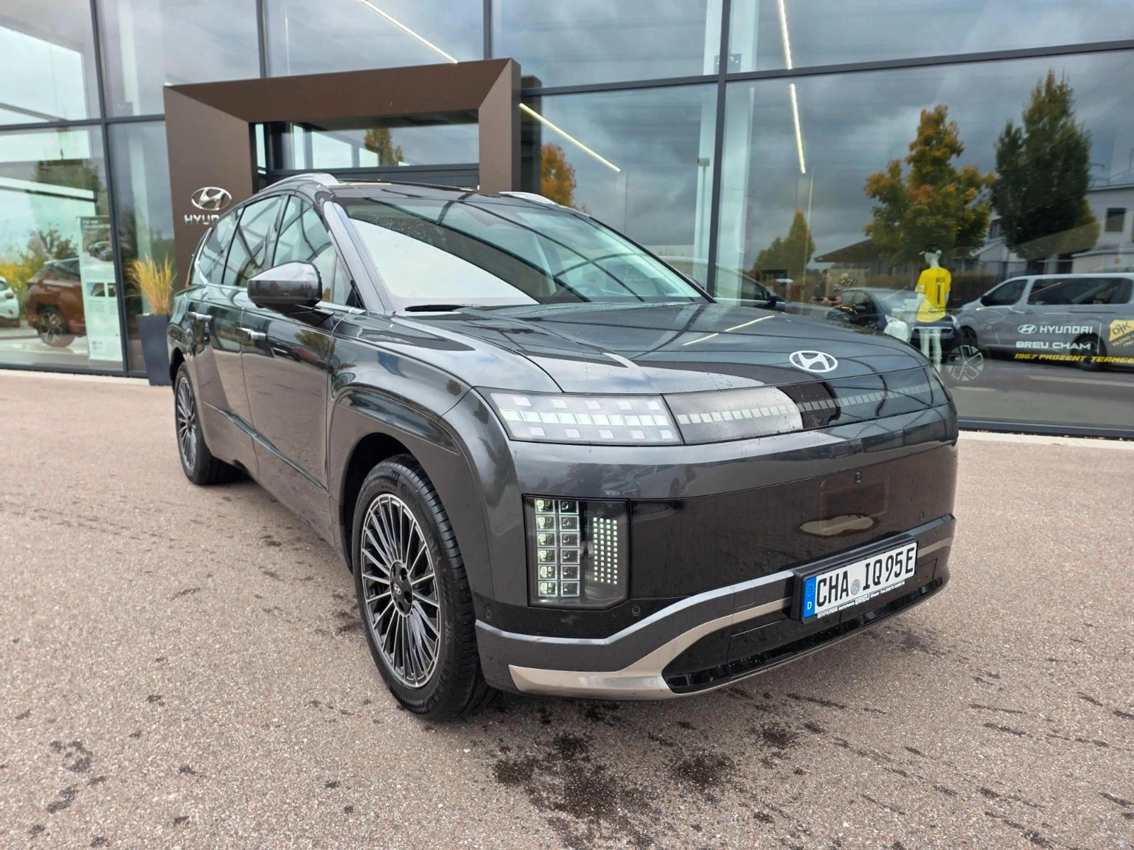 Hyundai IONIQ 9 110 kWh 4WD Uniq Pano Relax-Paket — photo 3