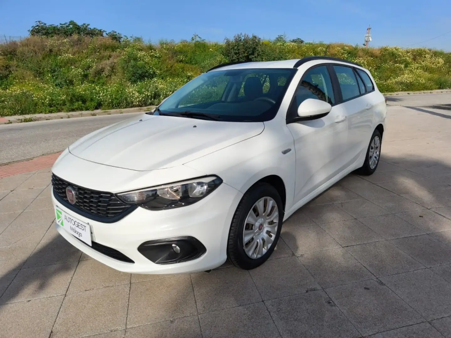 Fiat Tipo SW 1.6 Multijet II Pop Business White - 2