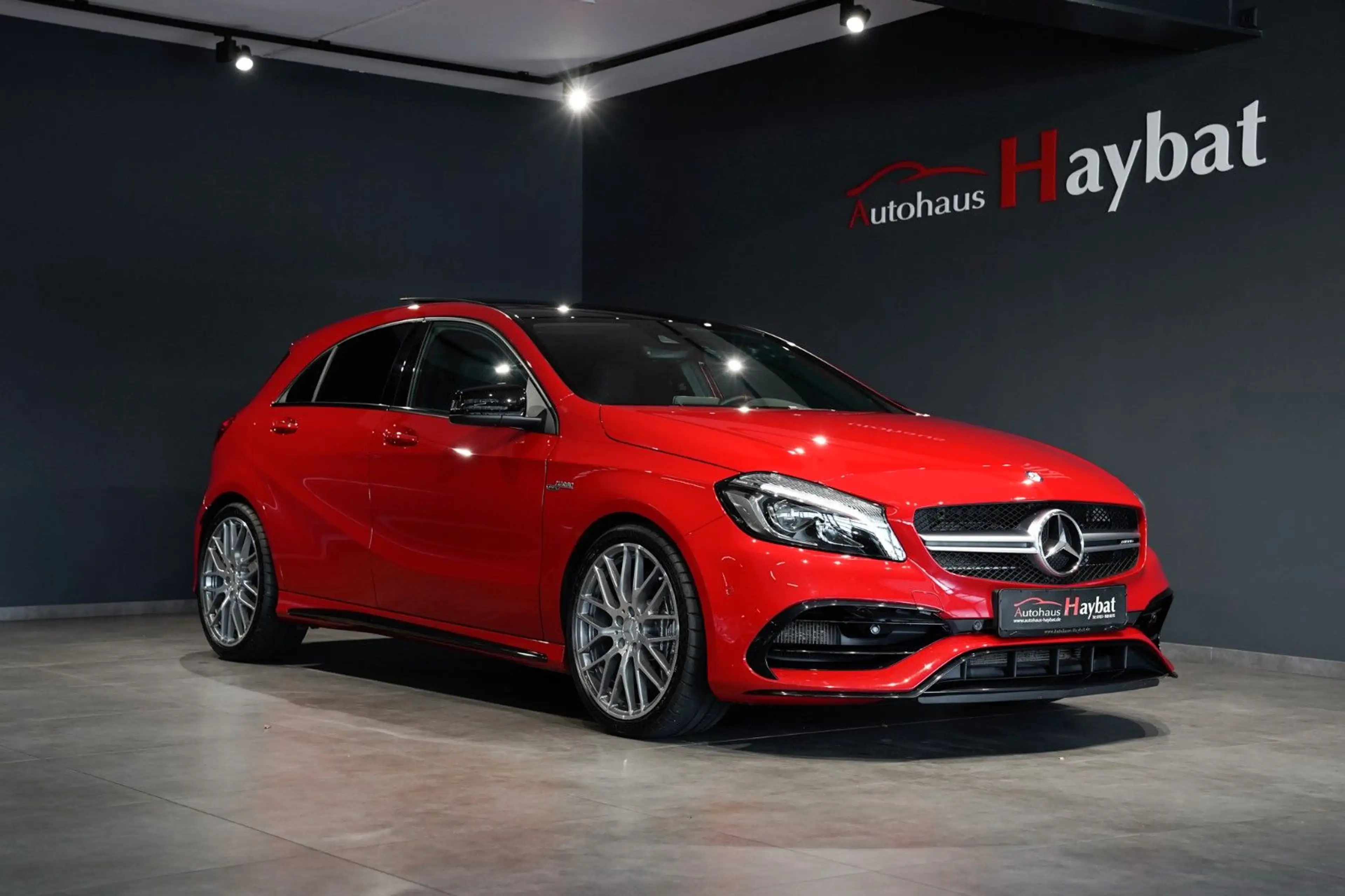 Mercedes-Benz A 45 AMG 4Matic Exclusiv-Pano-Night-*450PS*