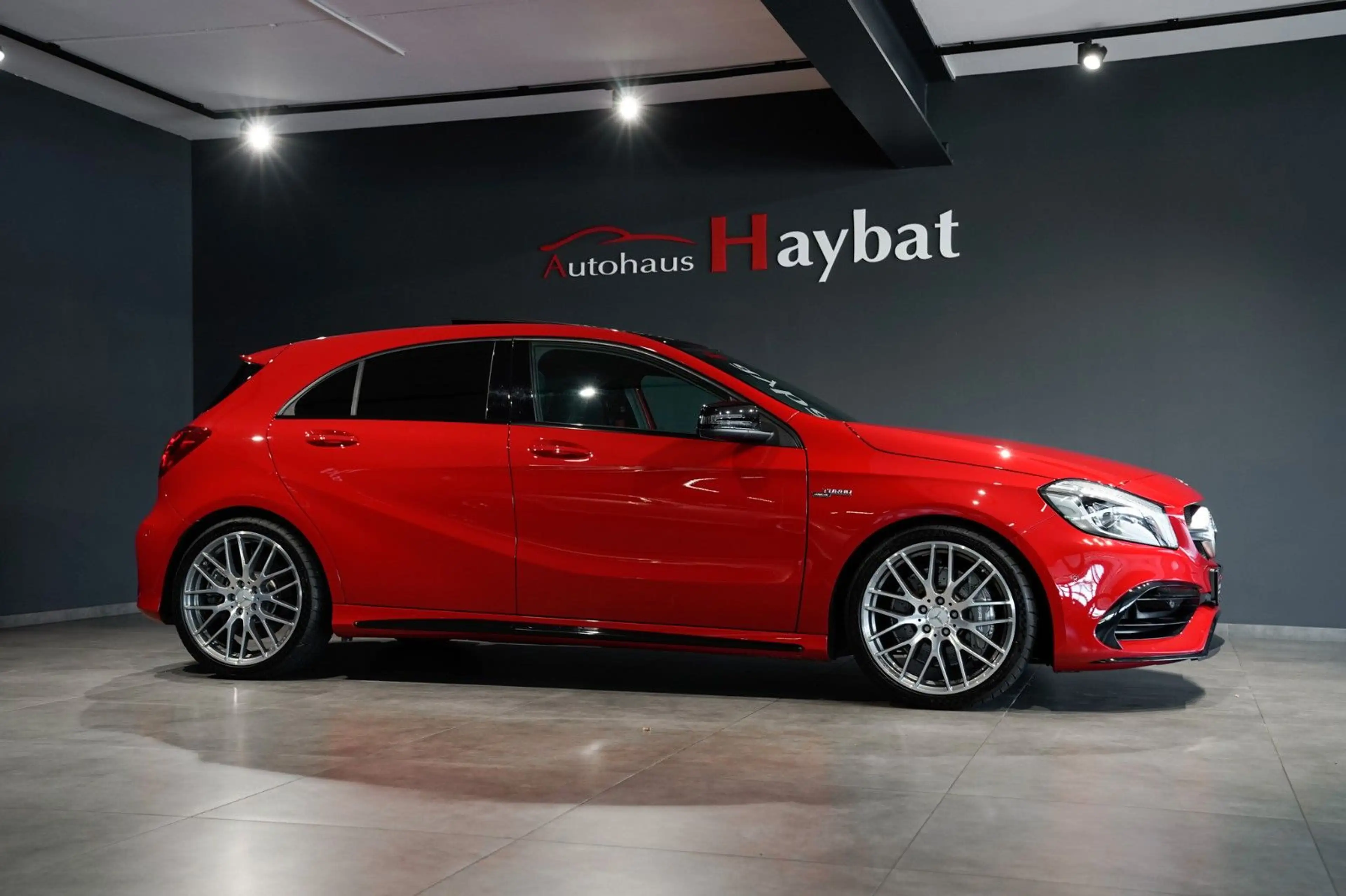 Mercedes-Benz A 45 AMG 4Matic Exclusiv-Pano-Night-*450PS* — photo 4