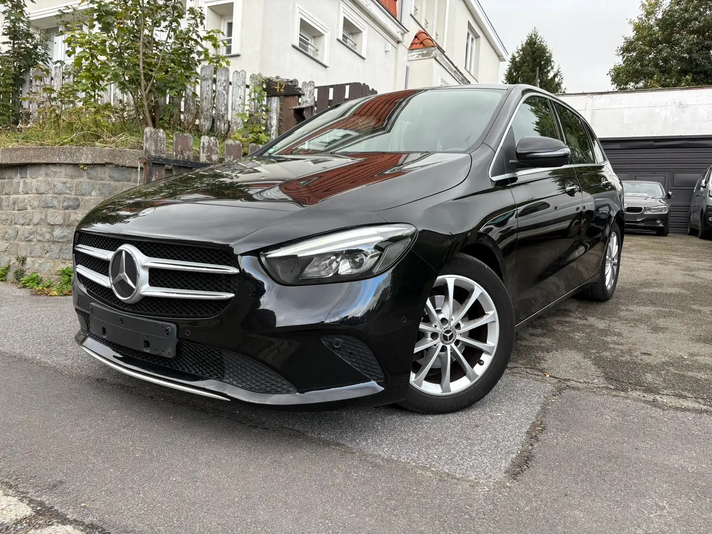 Mercedes-Benz B 180 B 180 Business Solution (EU6AP) Noir - 2