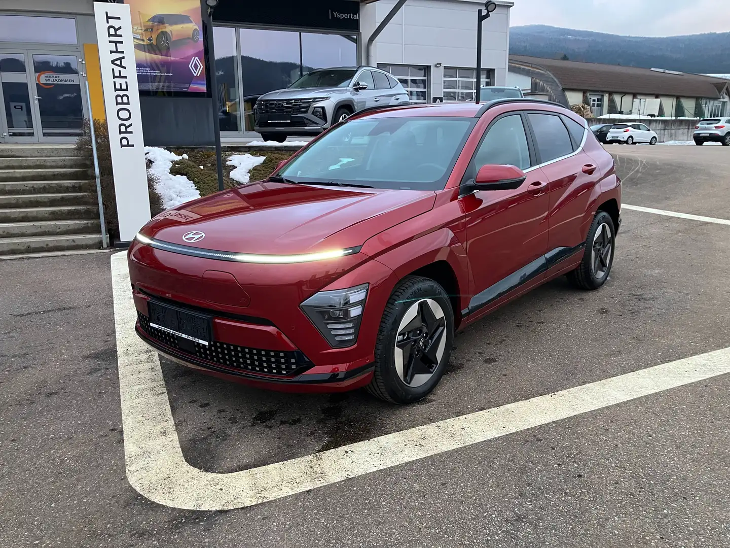 Hyundai KONA Kona Elektro 64,8kWh GO,Wärmepumpe,Technikpaket Rot - 2