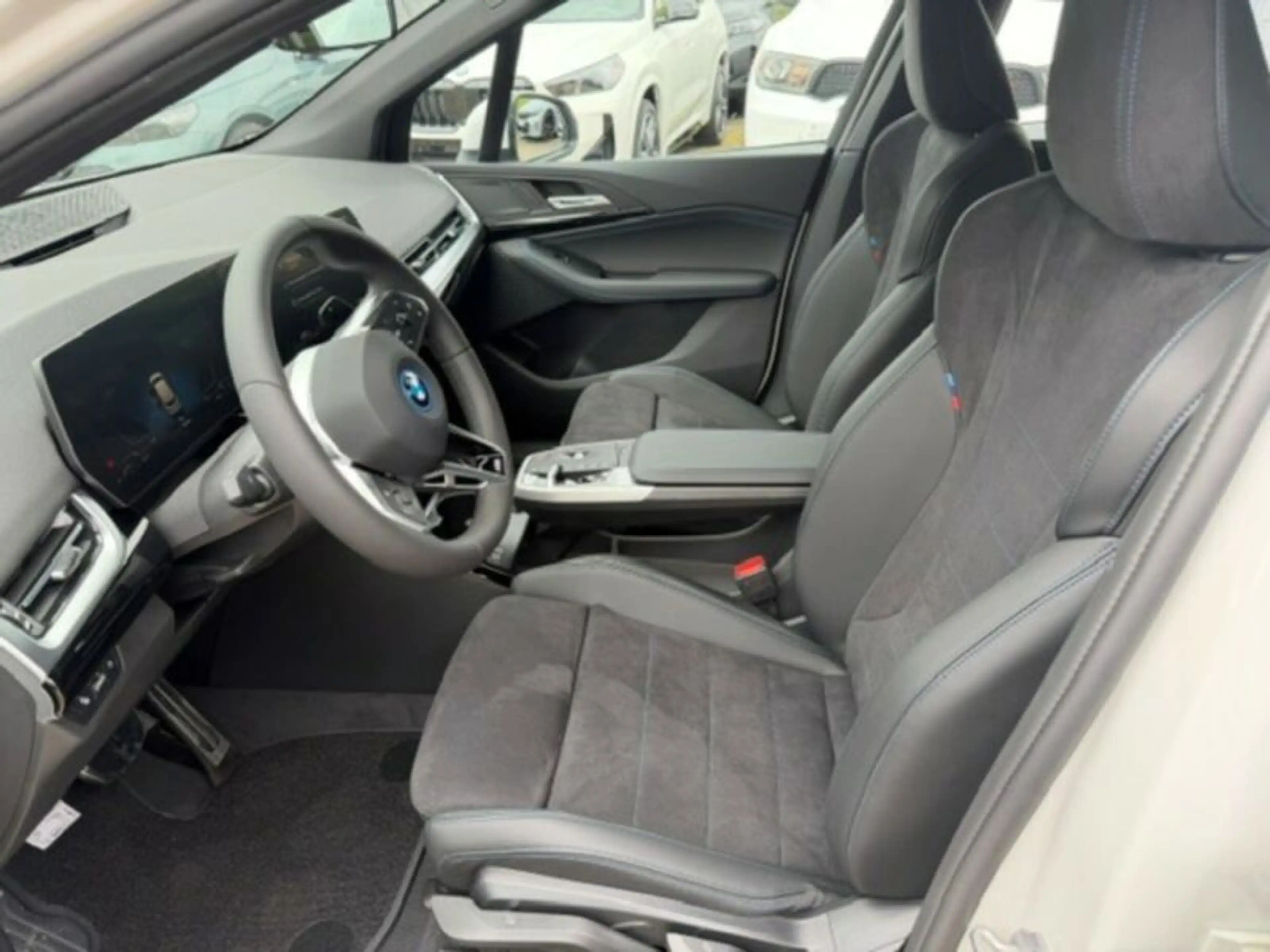 BMW 230 e xDrive Active Tourer M Sportpaket — photo 8