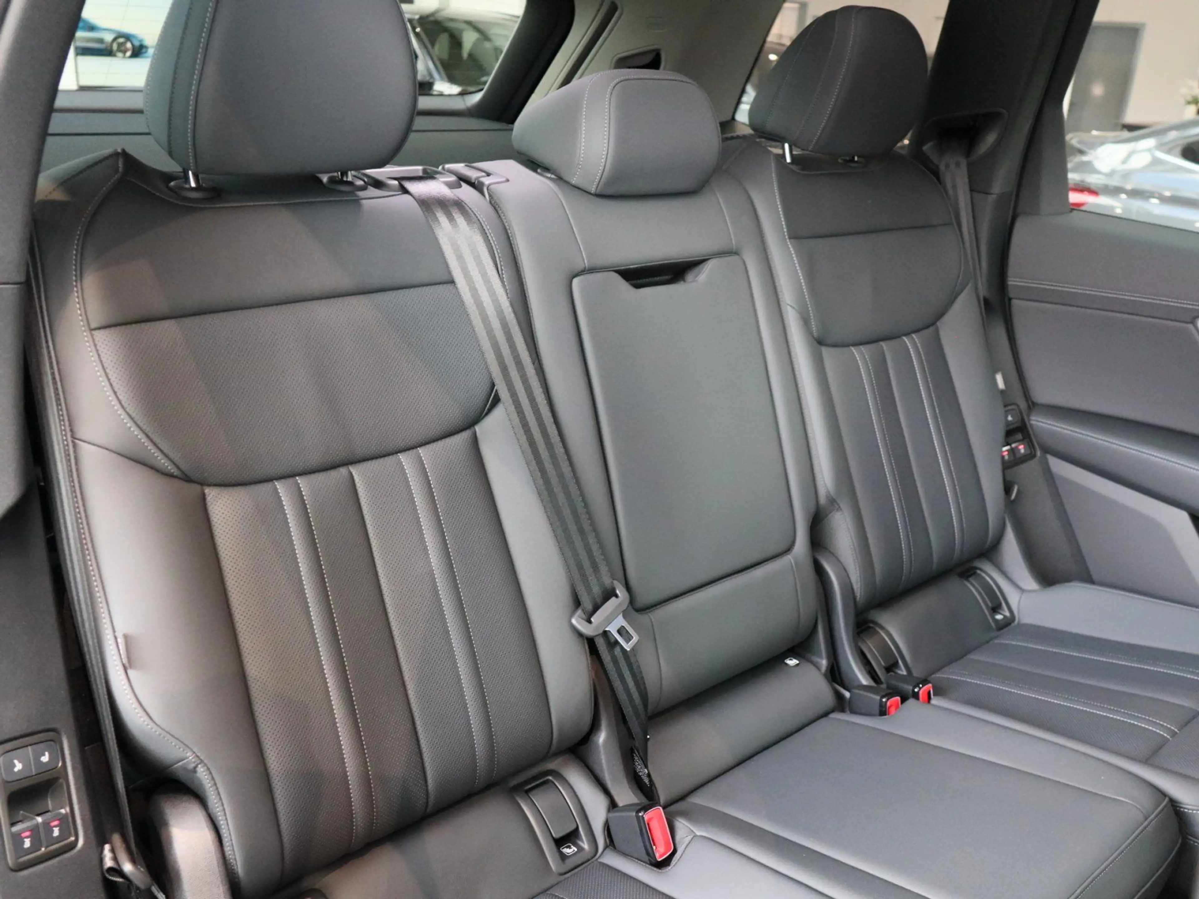 Audi Q7 SUV TDI quattro 220 kW tiptronic — photo 5
