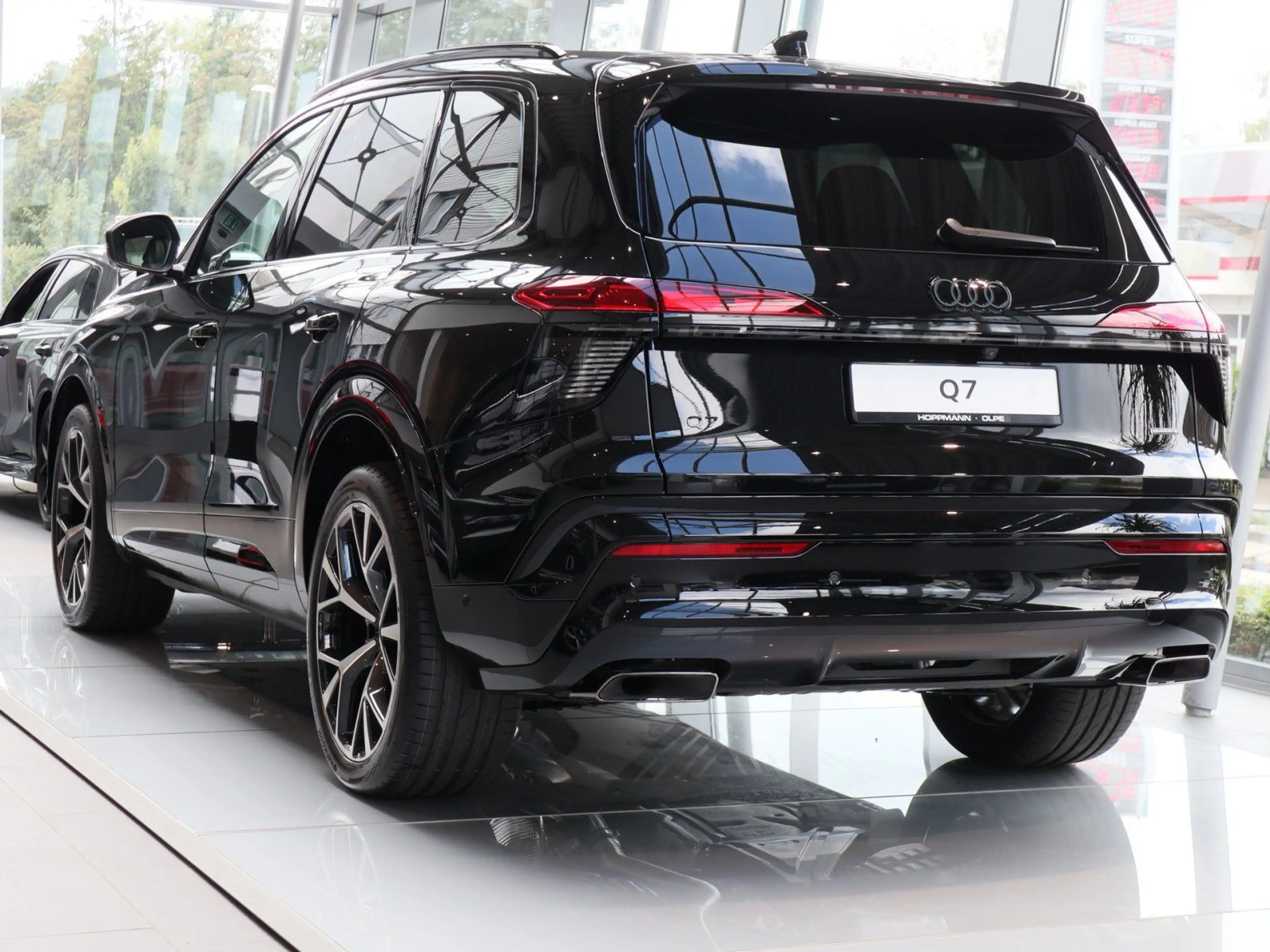 Audi Q7 SUV TDI quattro 220 kW tiptronic — photo 3