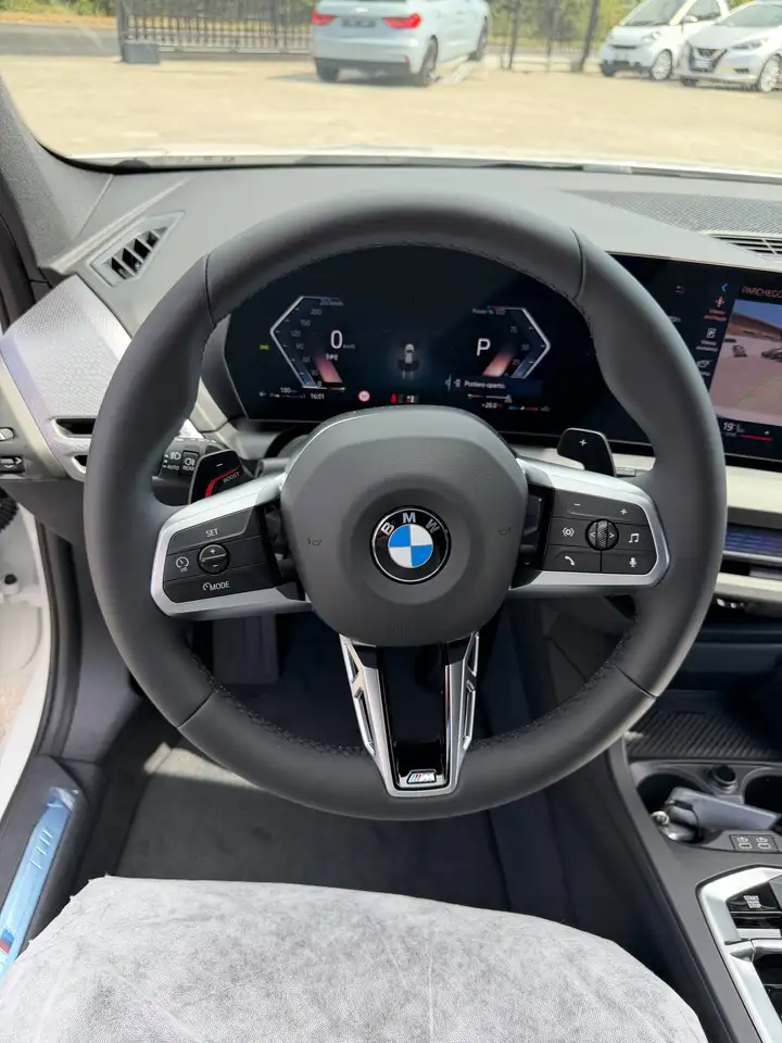 BMW 1 Series 2026 — фото 10