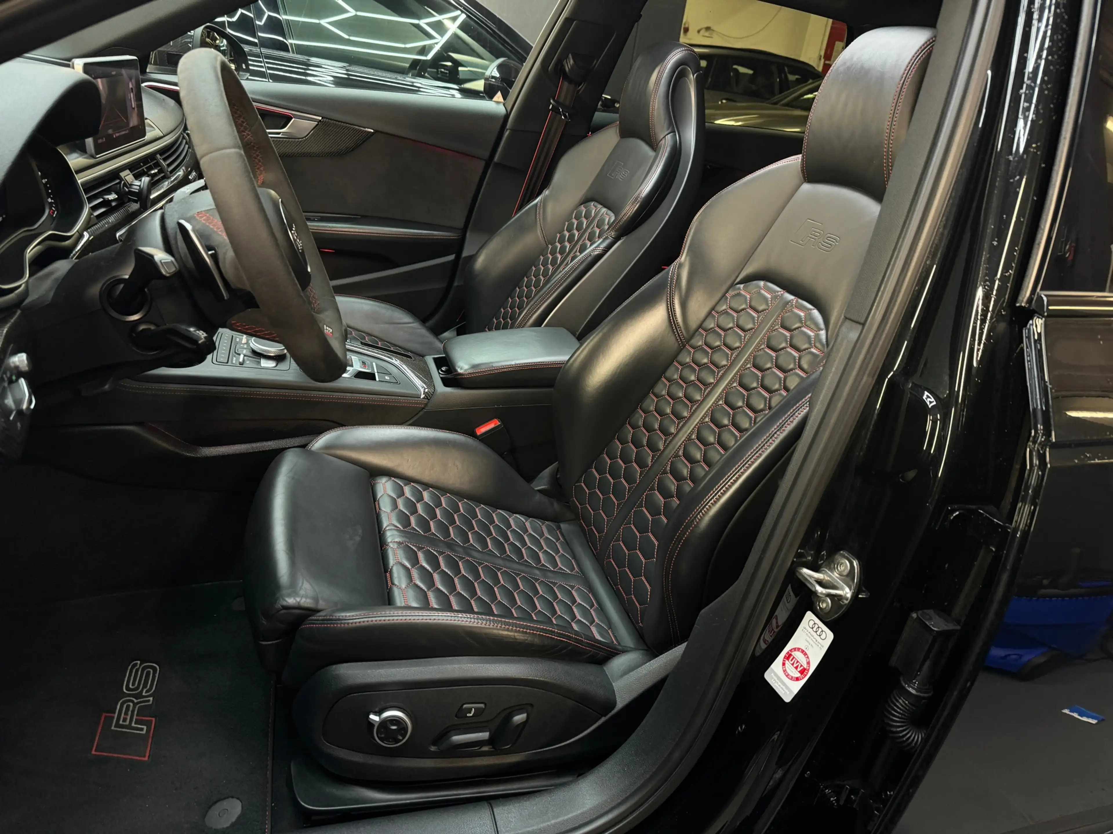 Audi RS4 Avant 2.9 TFSI quattro Ceramic|Pano|HuD|RS Seat|B& — photo 5
