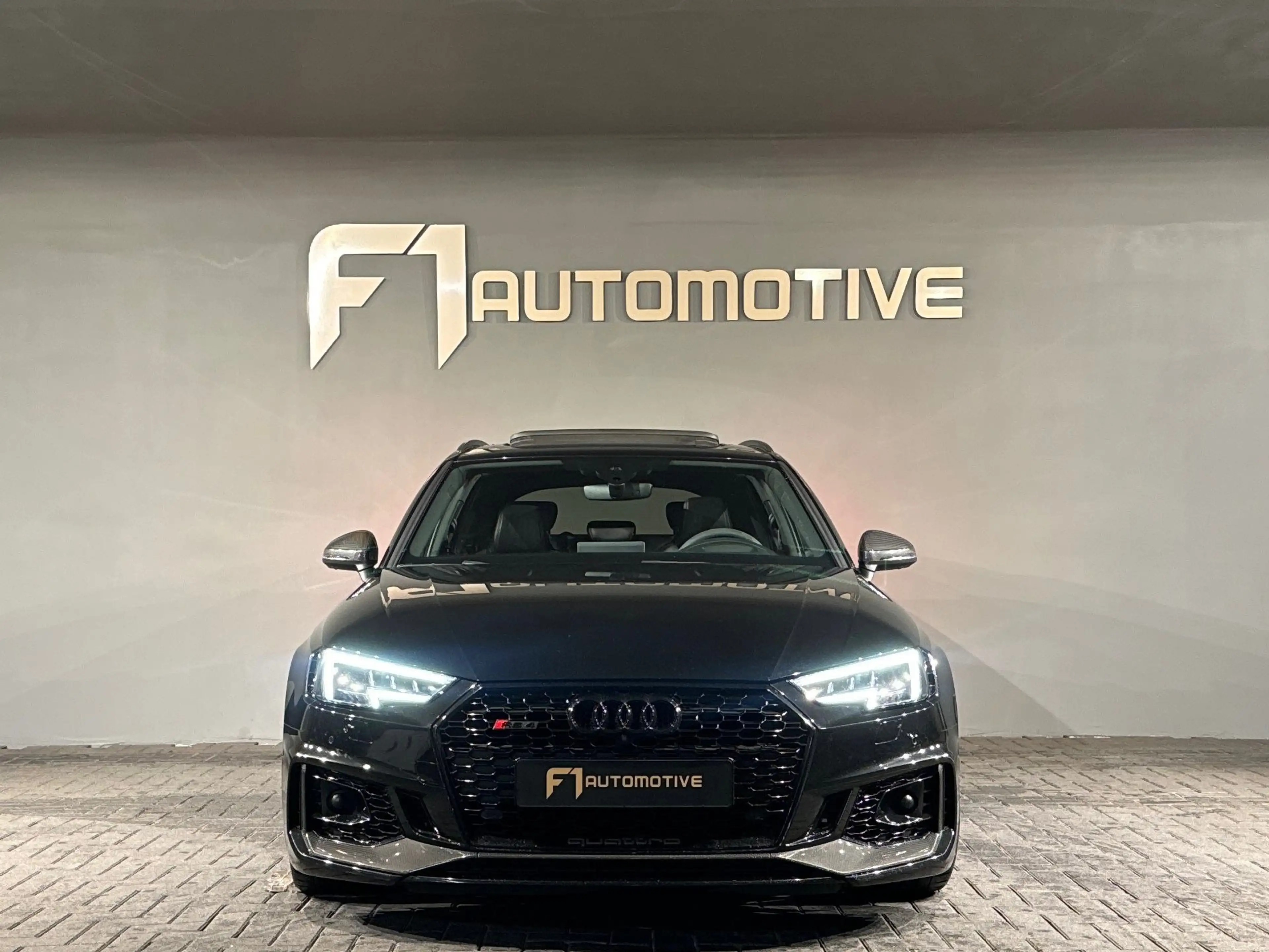 Audi RS4 Avant 2.9 TFSI quattro Ceramic|Pano|HuD|RS Seat|B& — photo 9