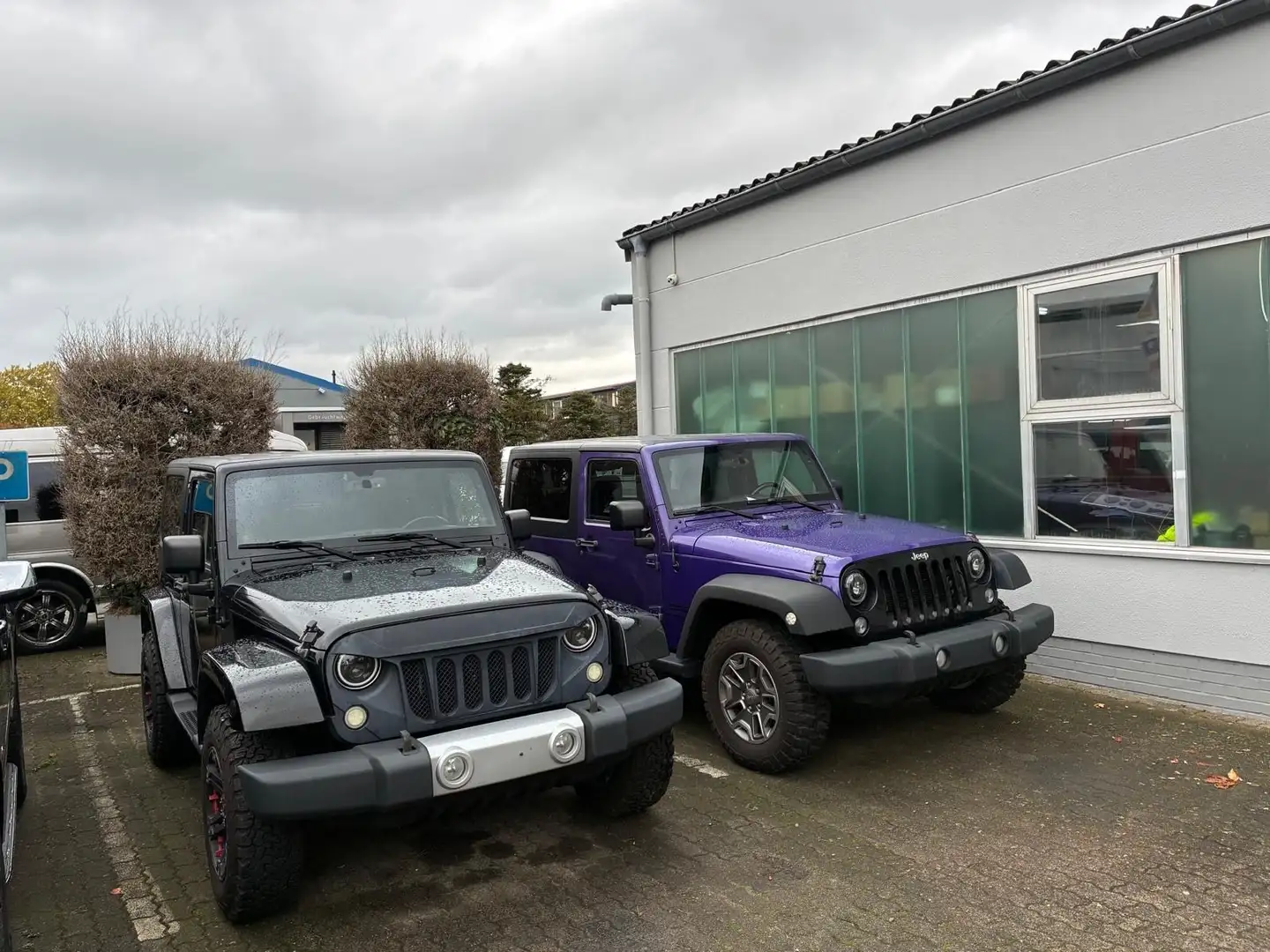 Jeep Wrangler 3,6L Unlimited Sahara 4WD, Automatik Noir - 2