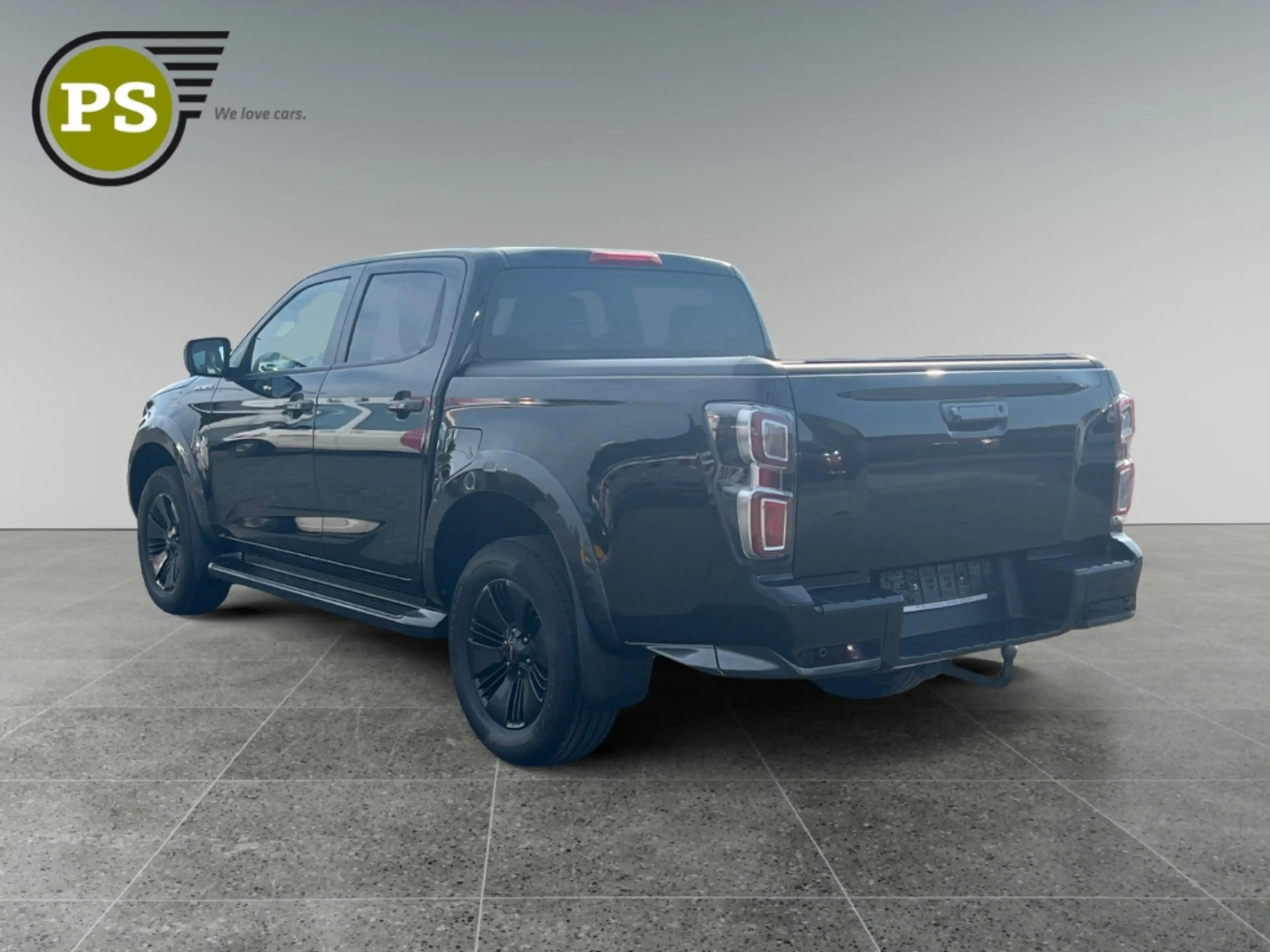 Isuzu D-Max Double Cab 4WD V-Cross — photo 8