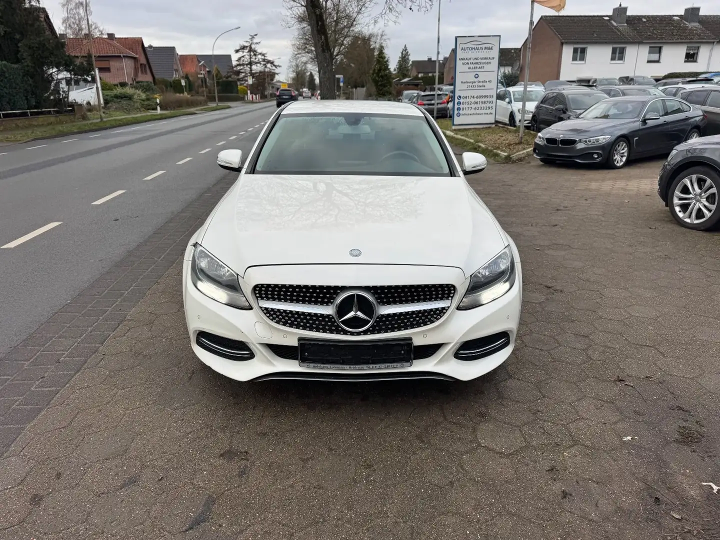 Mercedes-Benz C 180 1.6 W205 Limo Aut*Burmester+Leder+Navi+PDC Weiß - 2