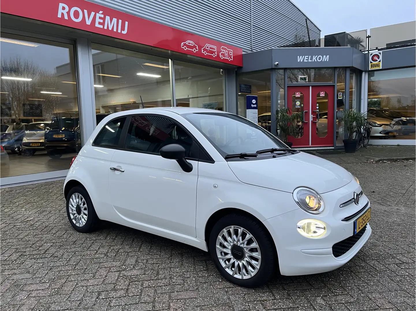 Fiat 500 1.0 Hybrid Cult Parkeersensoren, Navi, Bluetooth. Blanco - 1