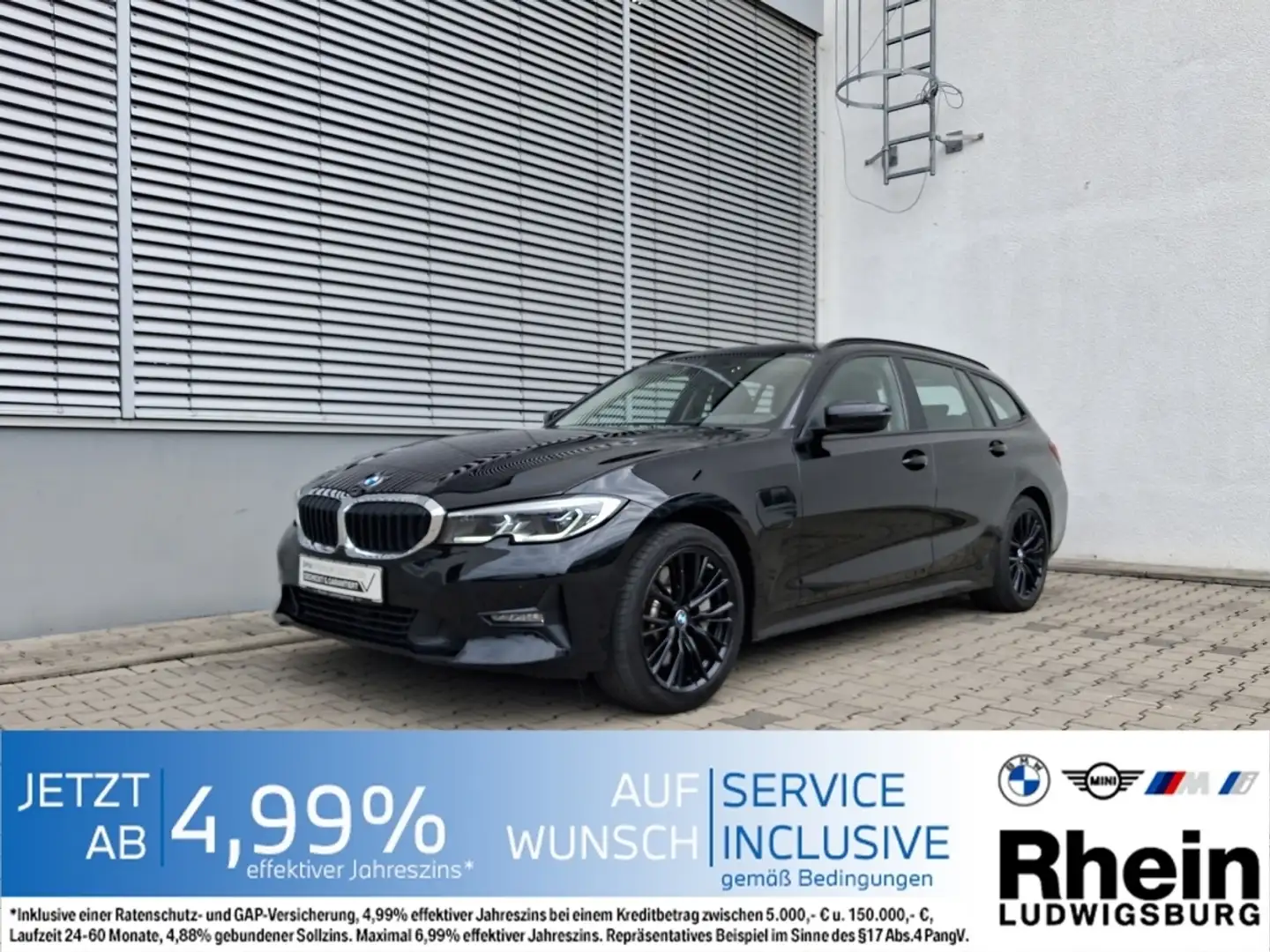 BMW 330 e xDrive Touring Schwarz - 1