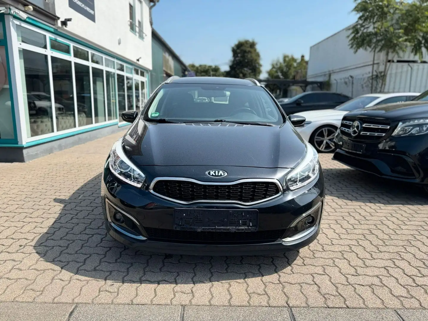 Kia Ceed / cee'd *KAMERA*NAVI*SHZG*TEMPOMAT*EURO6* Schwarz - 2