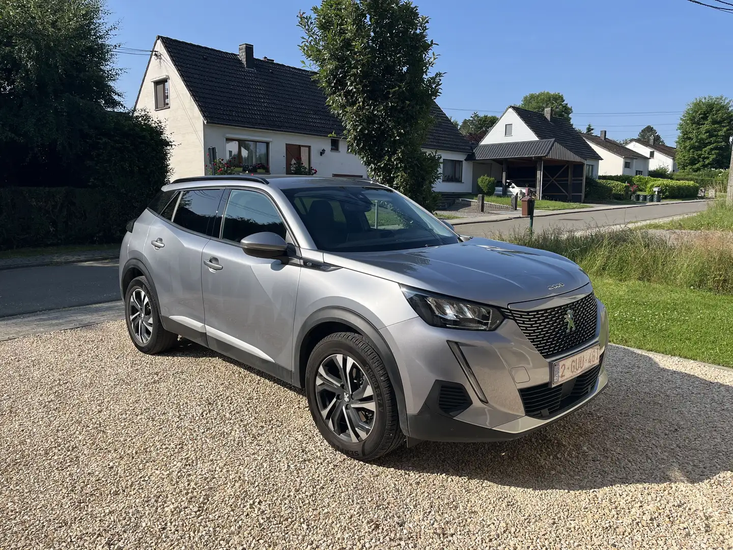 Peugeot e-2008 e-2008 50 kWh Allure Zilver - 2