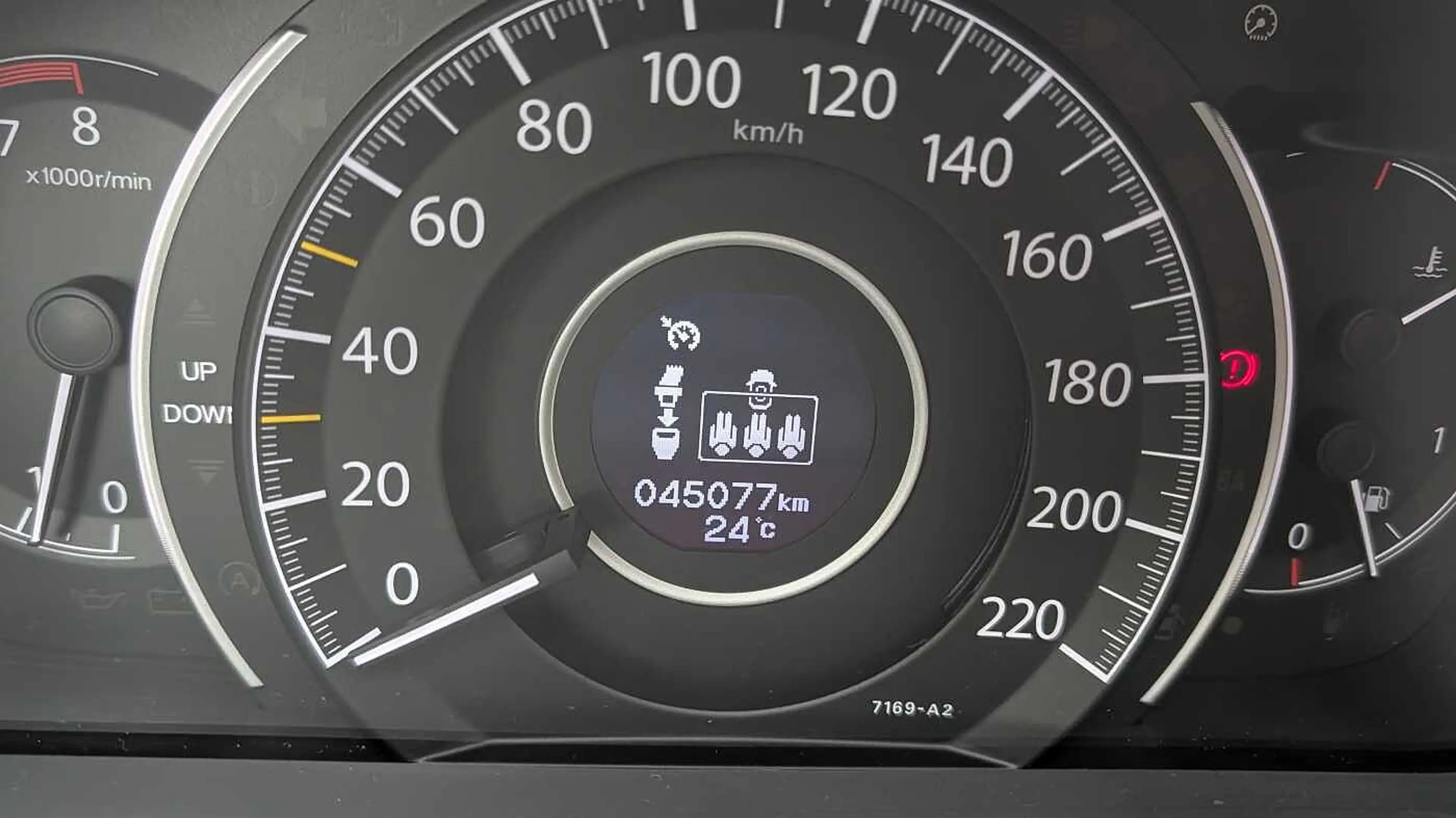 Honda CR-V 2.0i-VTEC 2WD Elegance — photo 14
