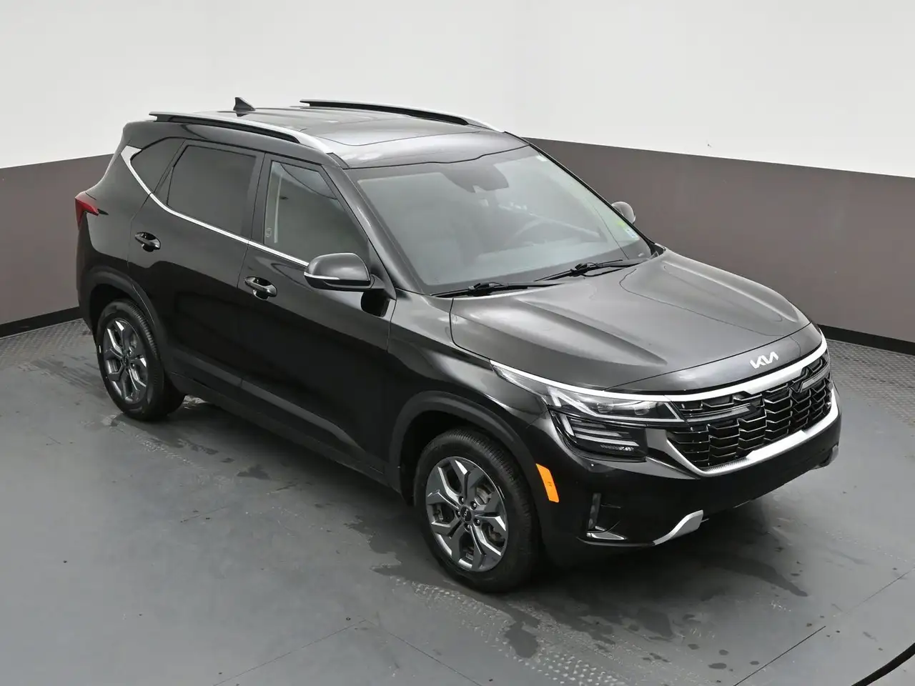 Kia Seltos снимка Kia Seltos