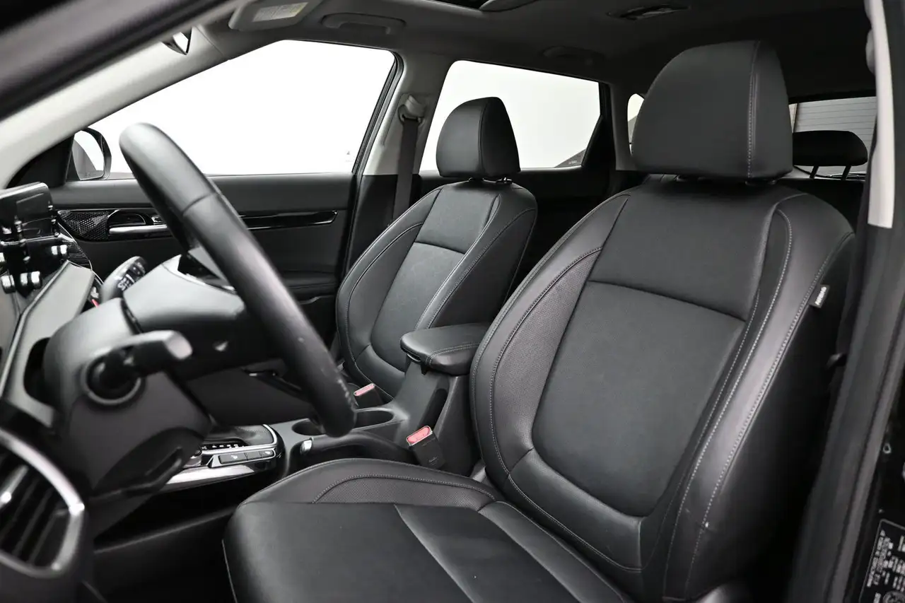 Kia Seltos снимка Kia Seltos
