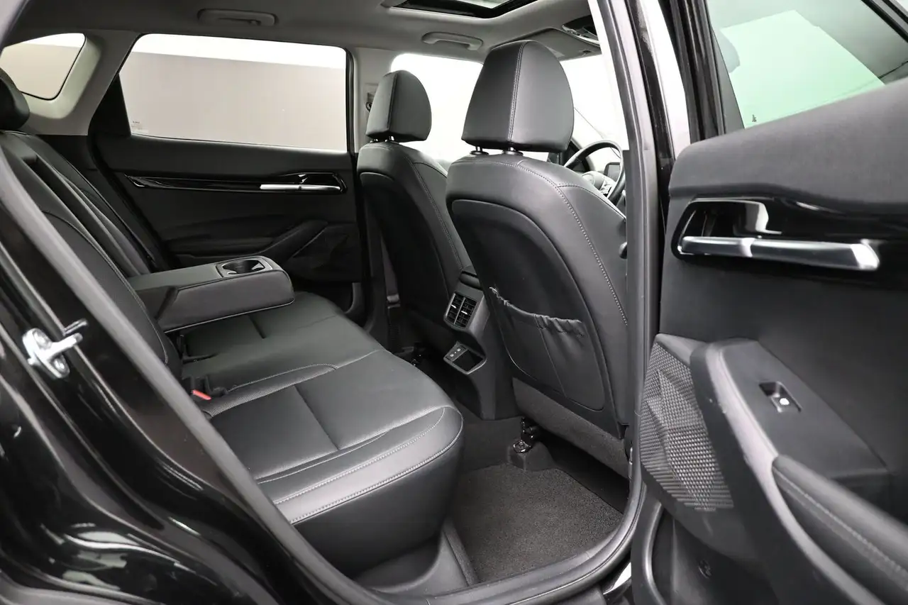 Kia Seltos снимка Kia Seltos