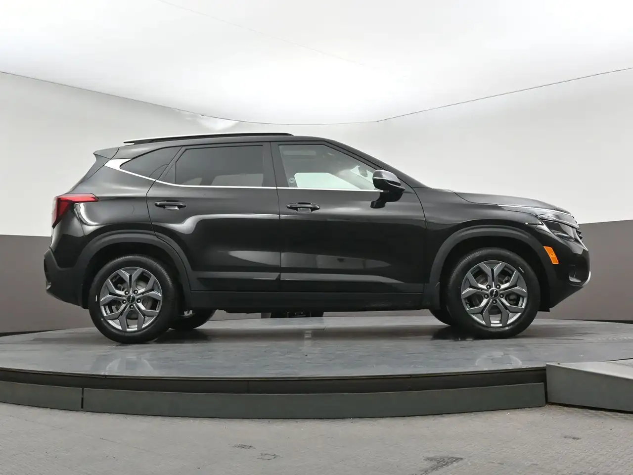 Kia Seltos снимка Kia Seltos
