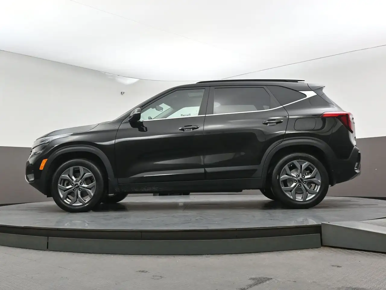 Kia Seltos снимка Kia Seltos