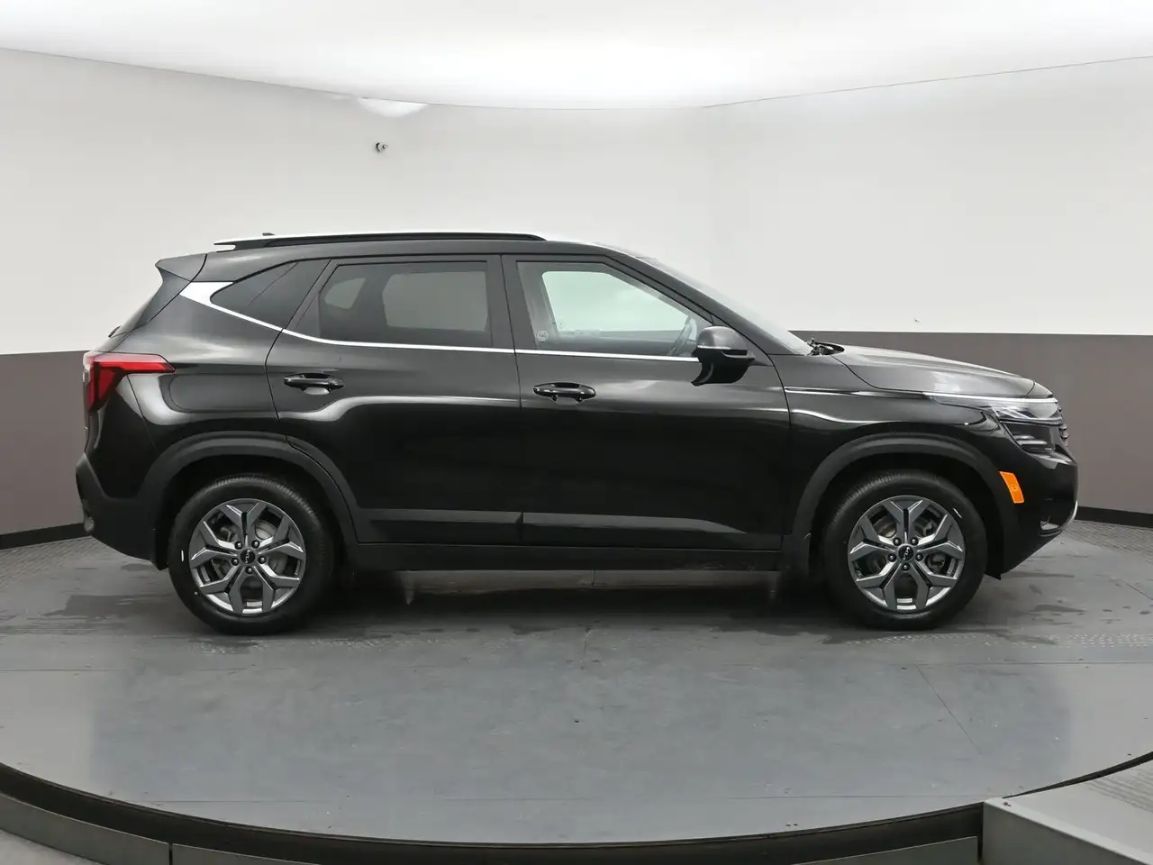 Kia Seltos снимка Kia Seltos