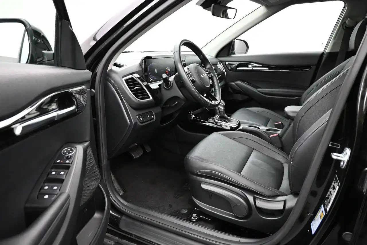 Kia Seltos снимка Kia Seltos