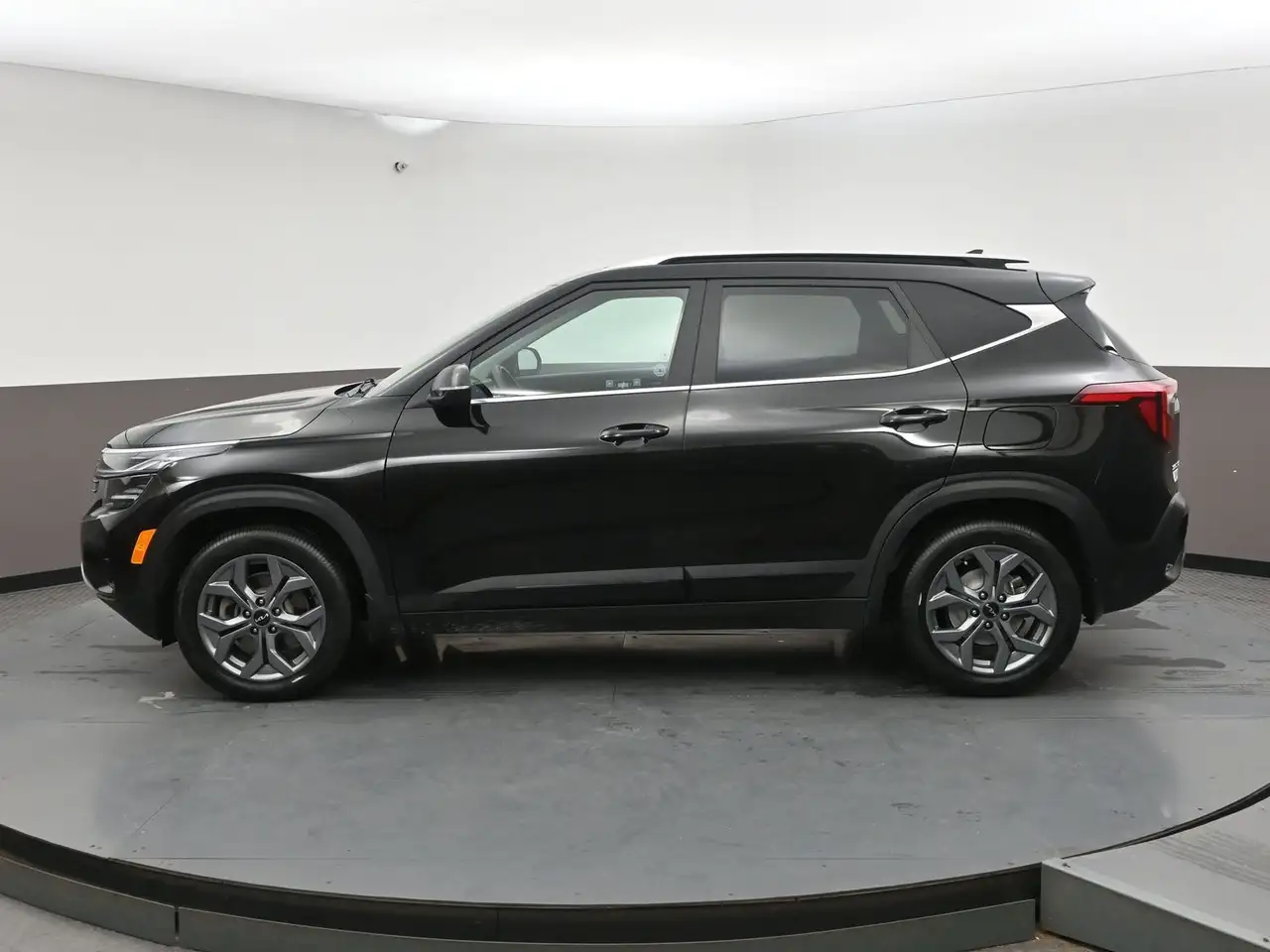 Kia Seltos снимка Kia Seltos