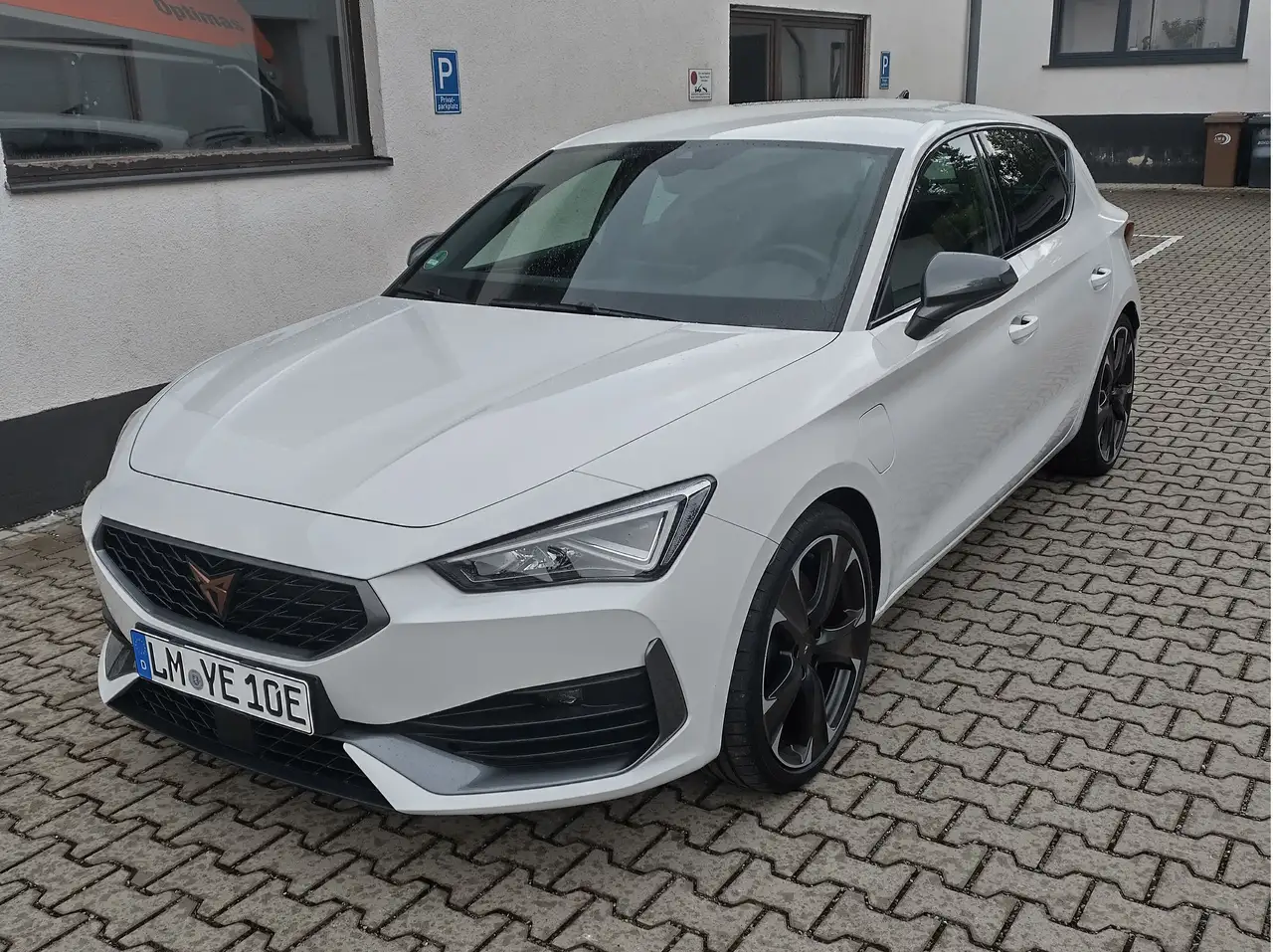 CUPRA Leon