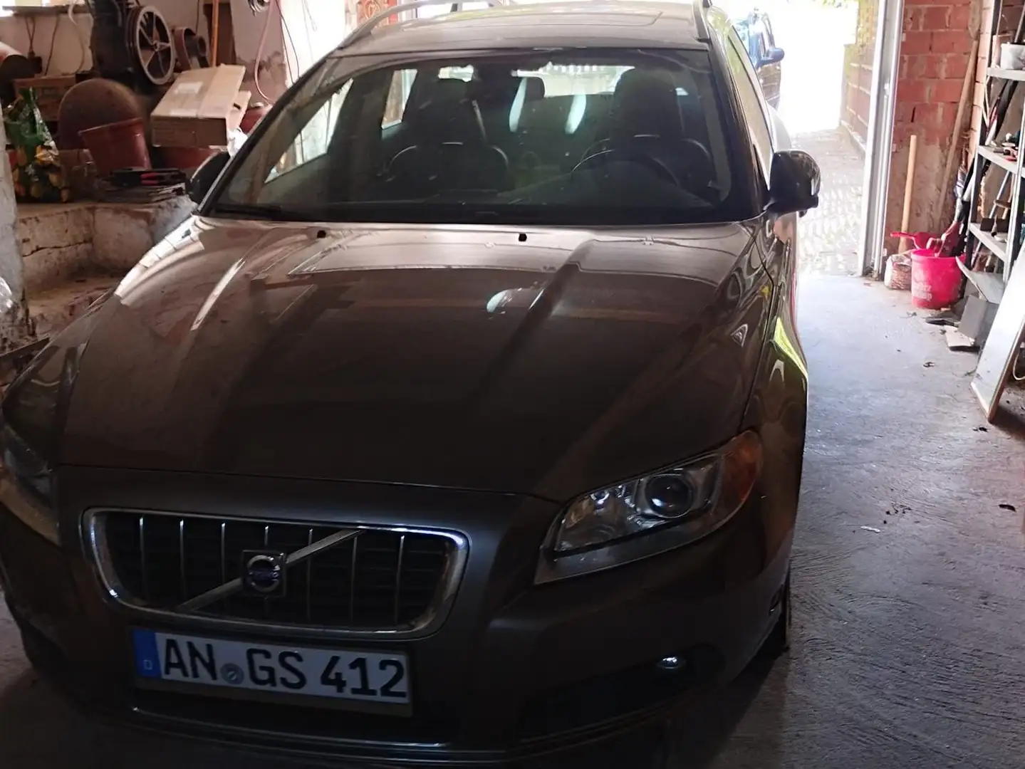 Volvo V70 V70 T6 AWD Aut.Momentum Grau - 1