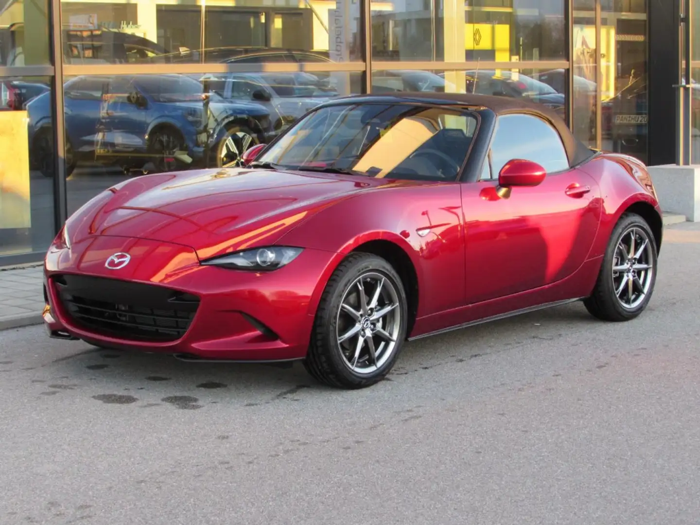 Mazda MX-5 1.5L SKYACTIV-G 132 6MT RWD Exclusive Line Klima Rot - 1