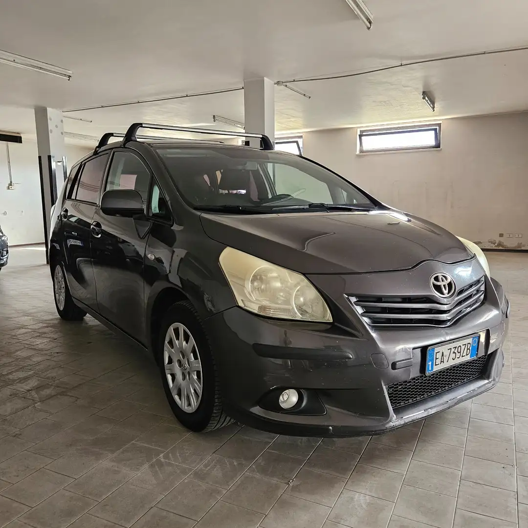 Toyota Verso 2.0 D Sol Grigio - 1