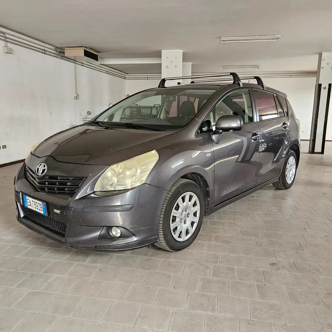 Toyota Verso 2.0 D Sol Grigio - 2