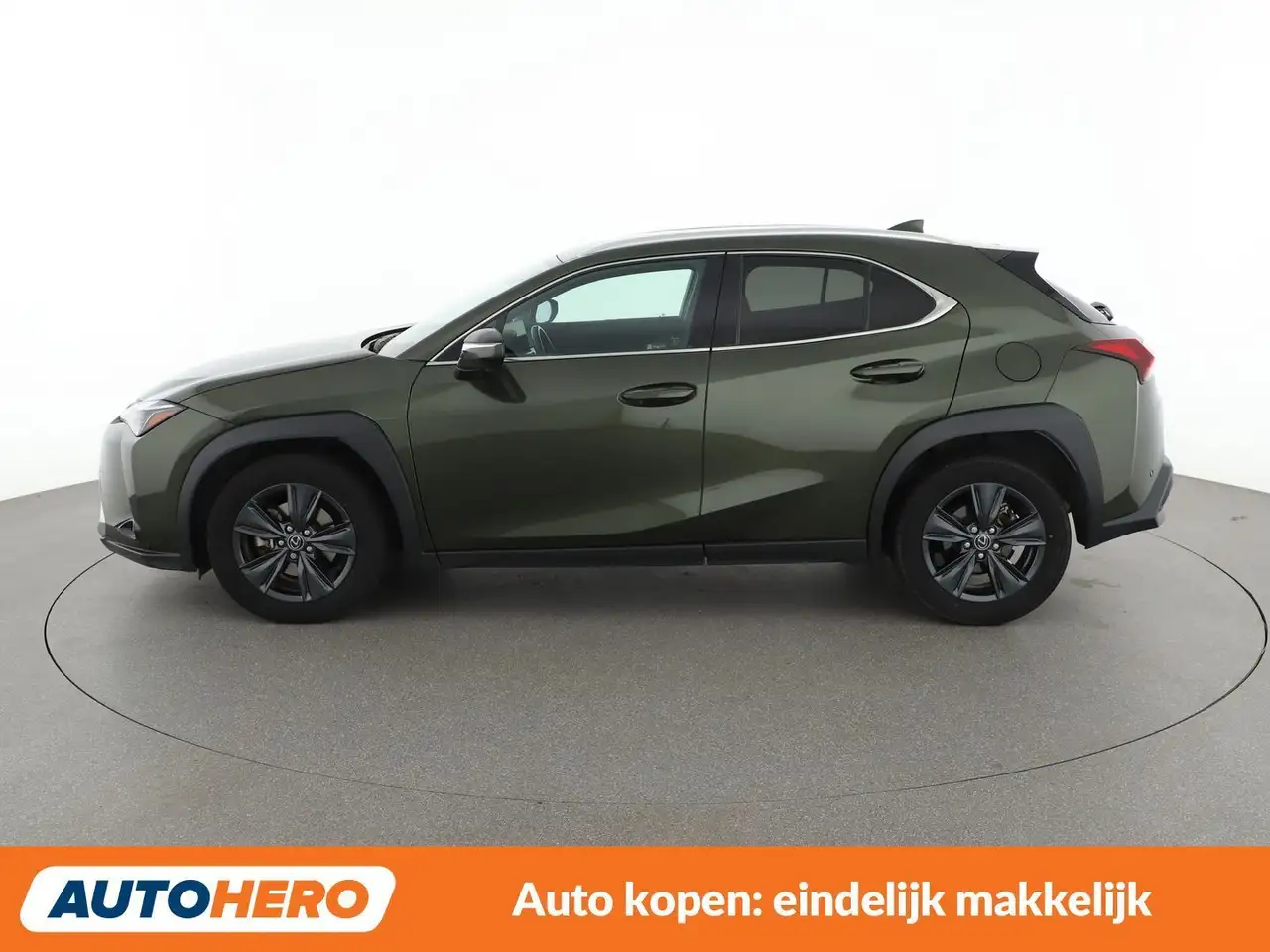 Lexus UX 300h Luxe, миниатюра 3