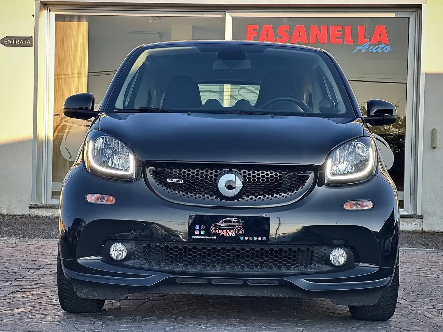 smart brabus FORTWO 0.9 TWINAMIC XCLUSIVE Noir - 2