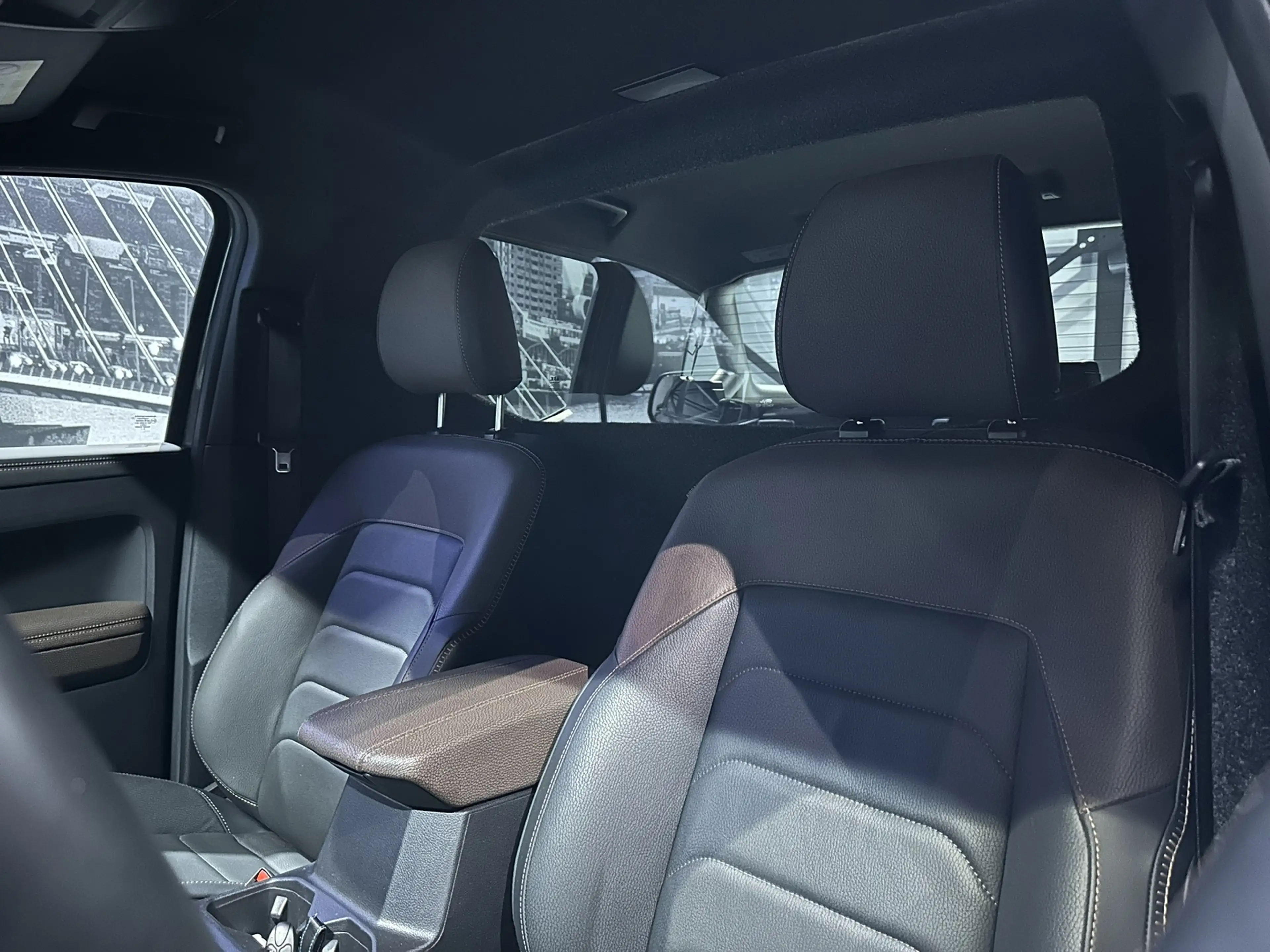 Volkswagen Amarok 3.0 TDI 4Motion Double Cab *360camera*HarmanKardon — photo 5