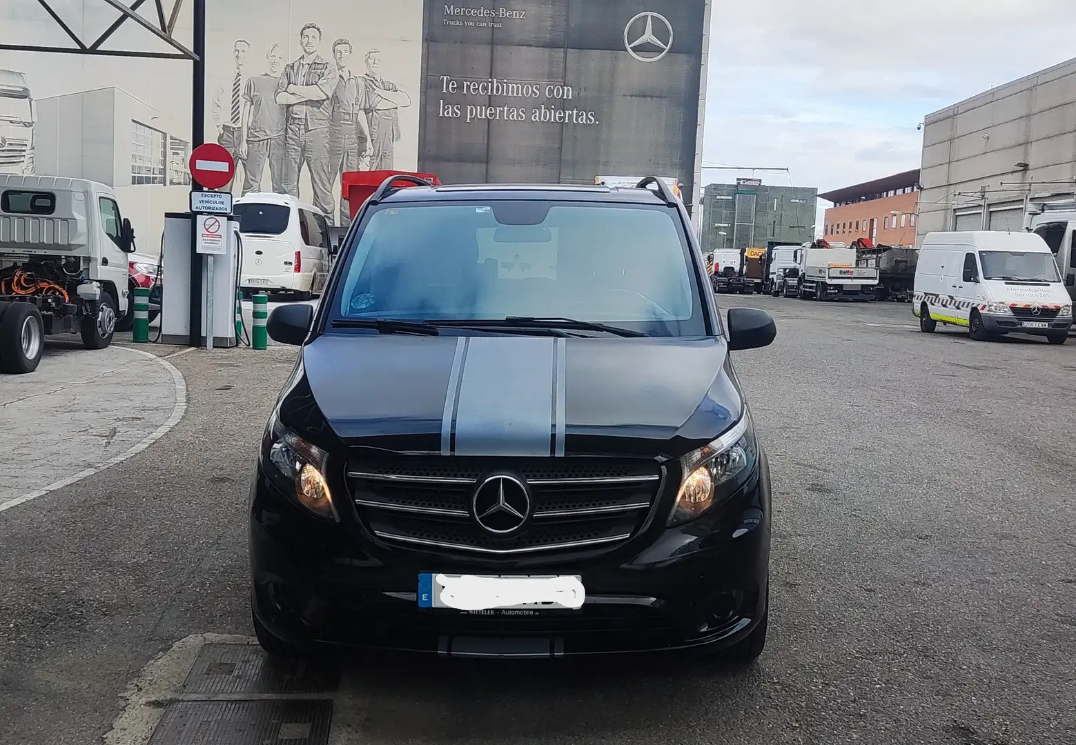 Mercedes-Benz Vito Vito Tourer 119 CDI Select Larga 9G-Tronic Select Negro - 1
