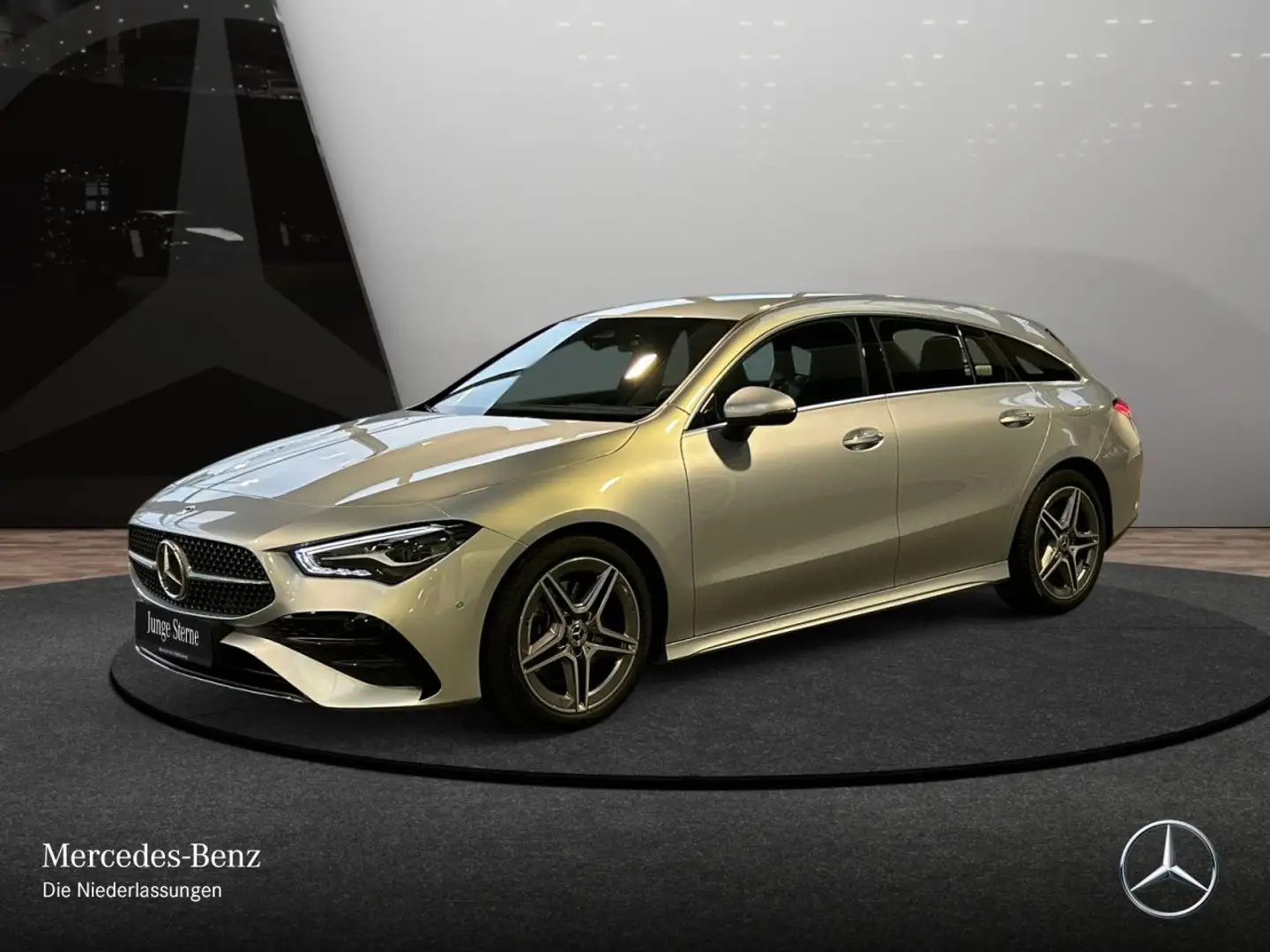 Mercedes-Benz CLA 200 AMG+LED+KAMERA+TOTW+KEYLESS Silber - 2