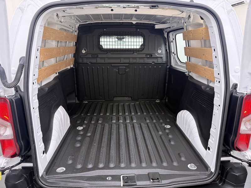 Peugeot Partner 1.2 PureTech Premium — photo 8