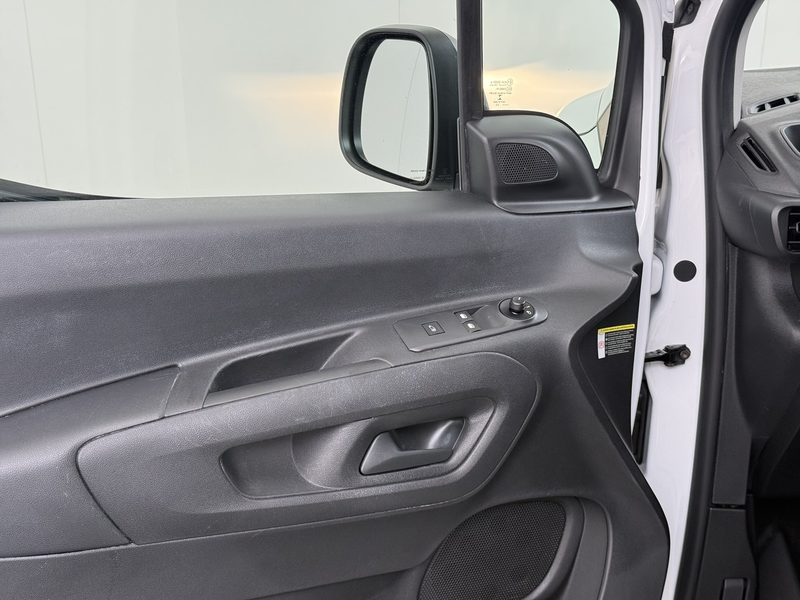 Peugeot Partner 1.2 PureTech Premium — photo 15