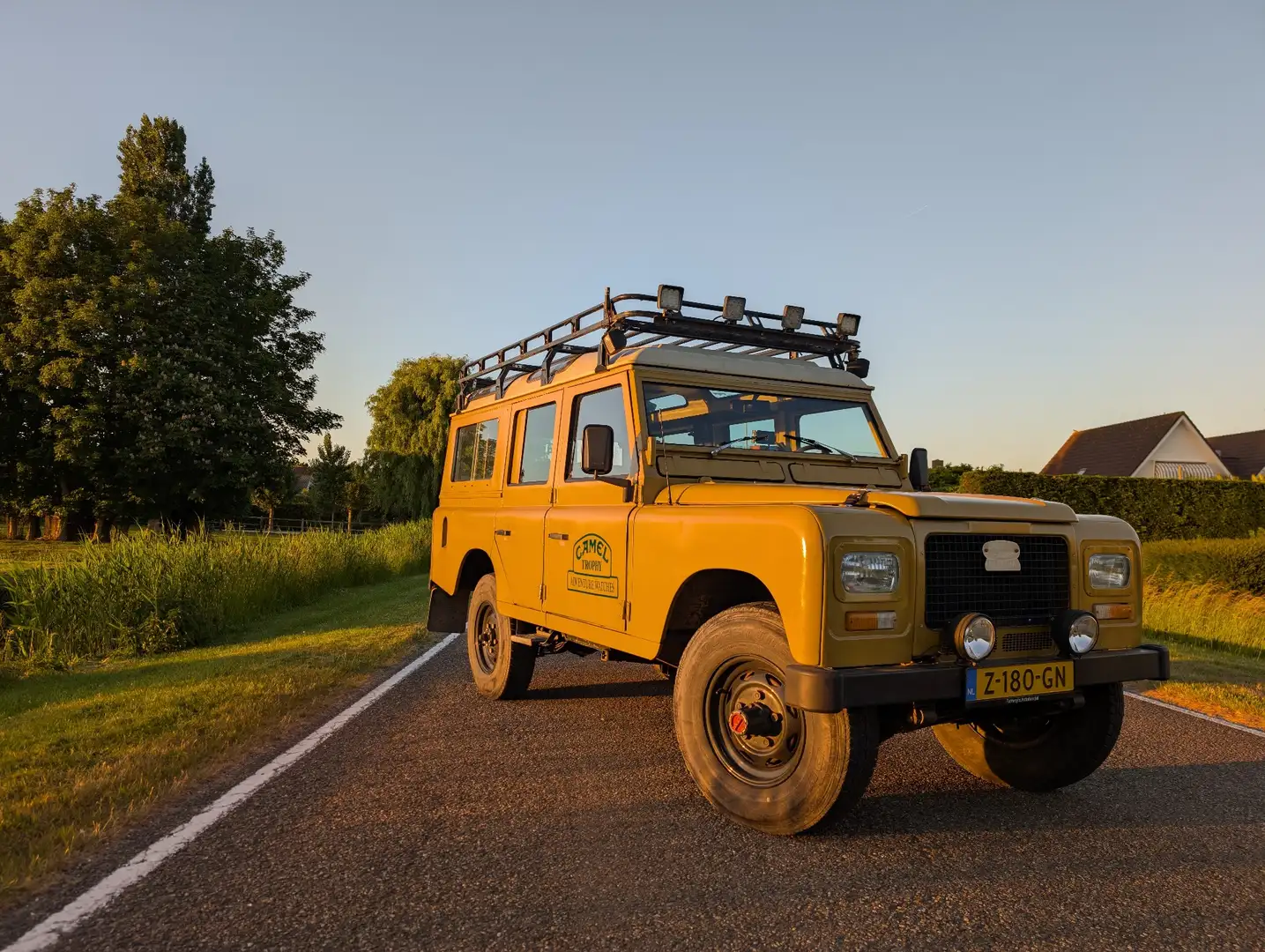 Land Rover Santana 109 3.4 liter 6 cylinder žuta - 2