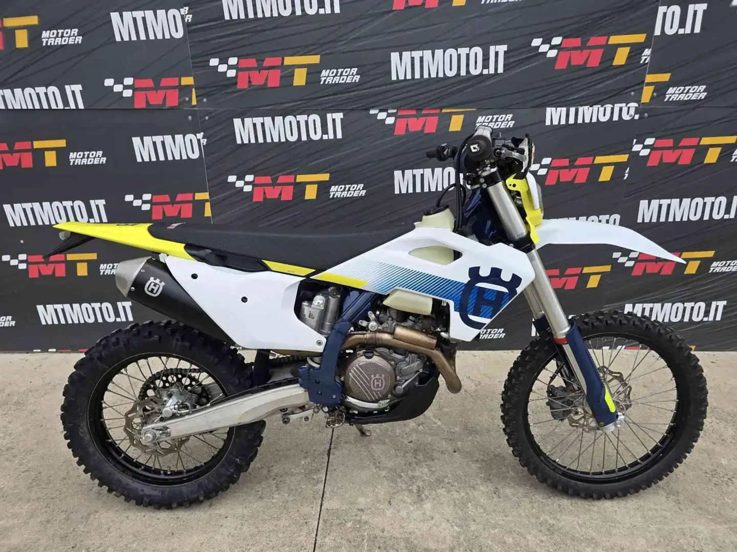 Husqvarna FE 450 Enduro Video 360 Blanc - 1