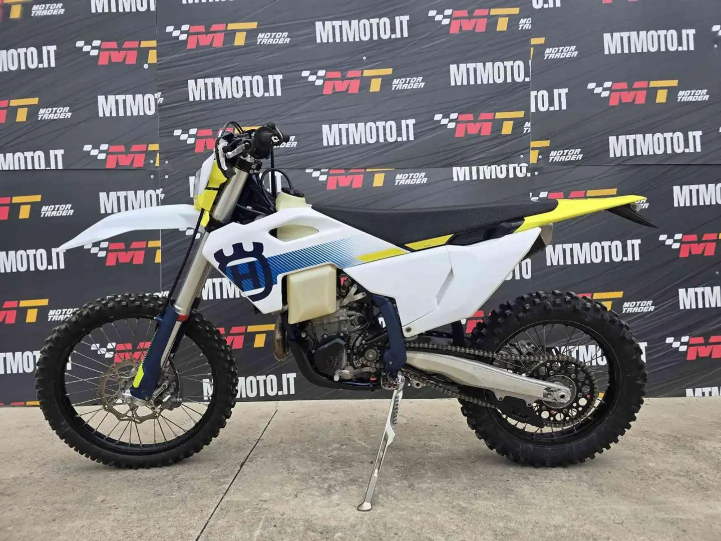 Husqvarna FE 450 Enduro Video 360 Blanc - 2