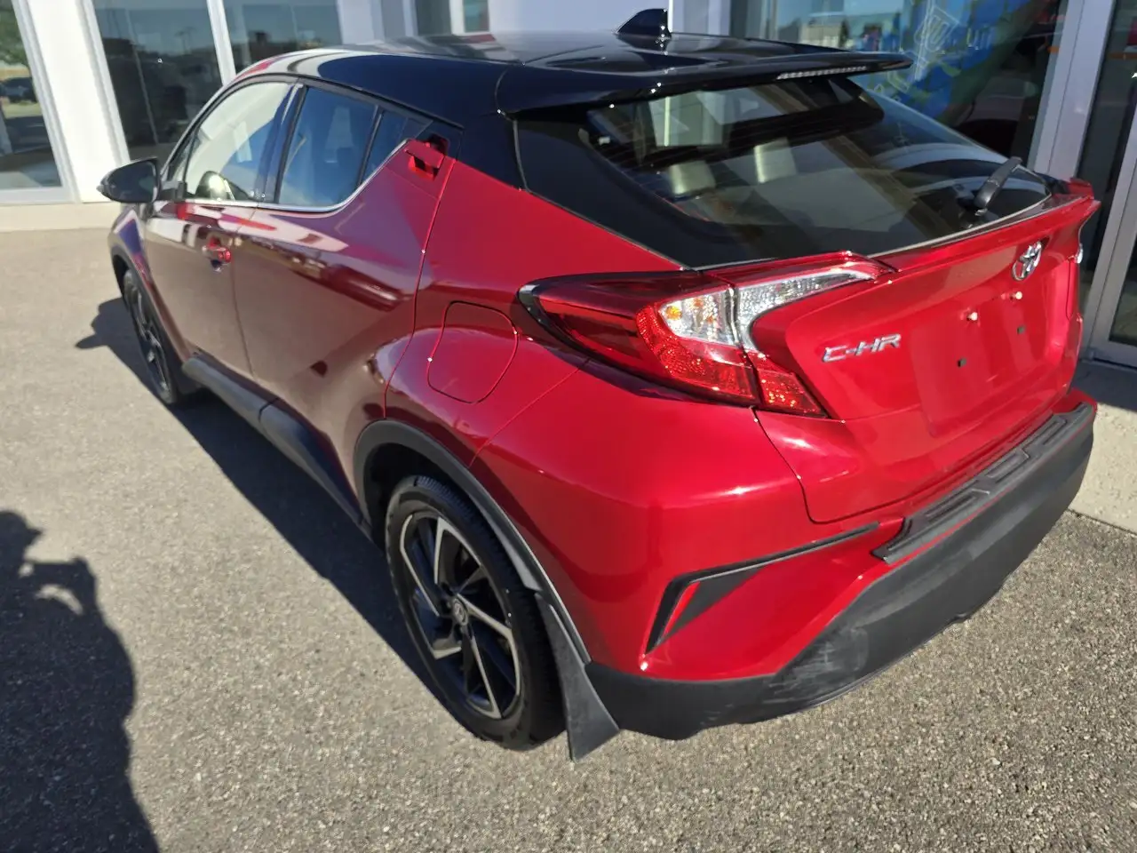 Toyota C-HR снимка Toyota C-HR