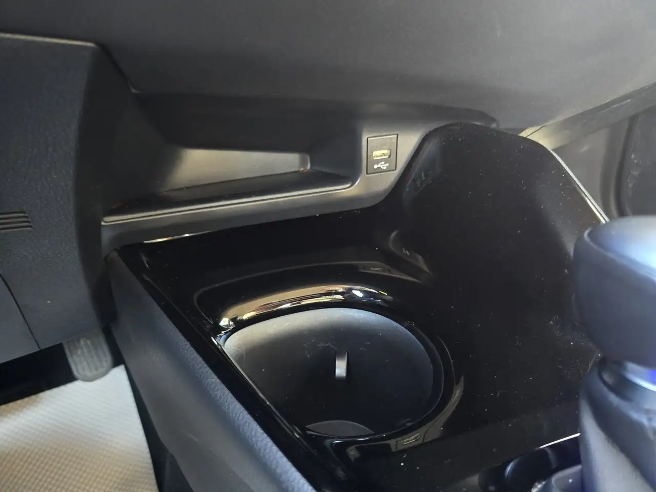 Toyota C-HR снимка Toyota C-HR