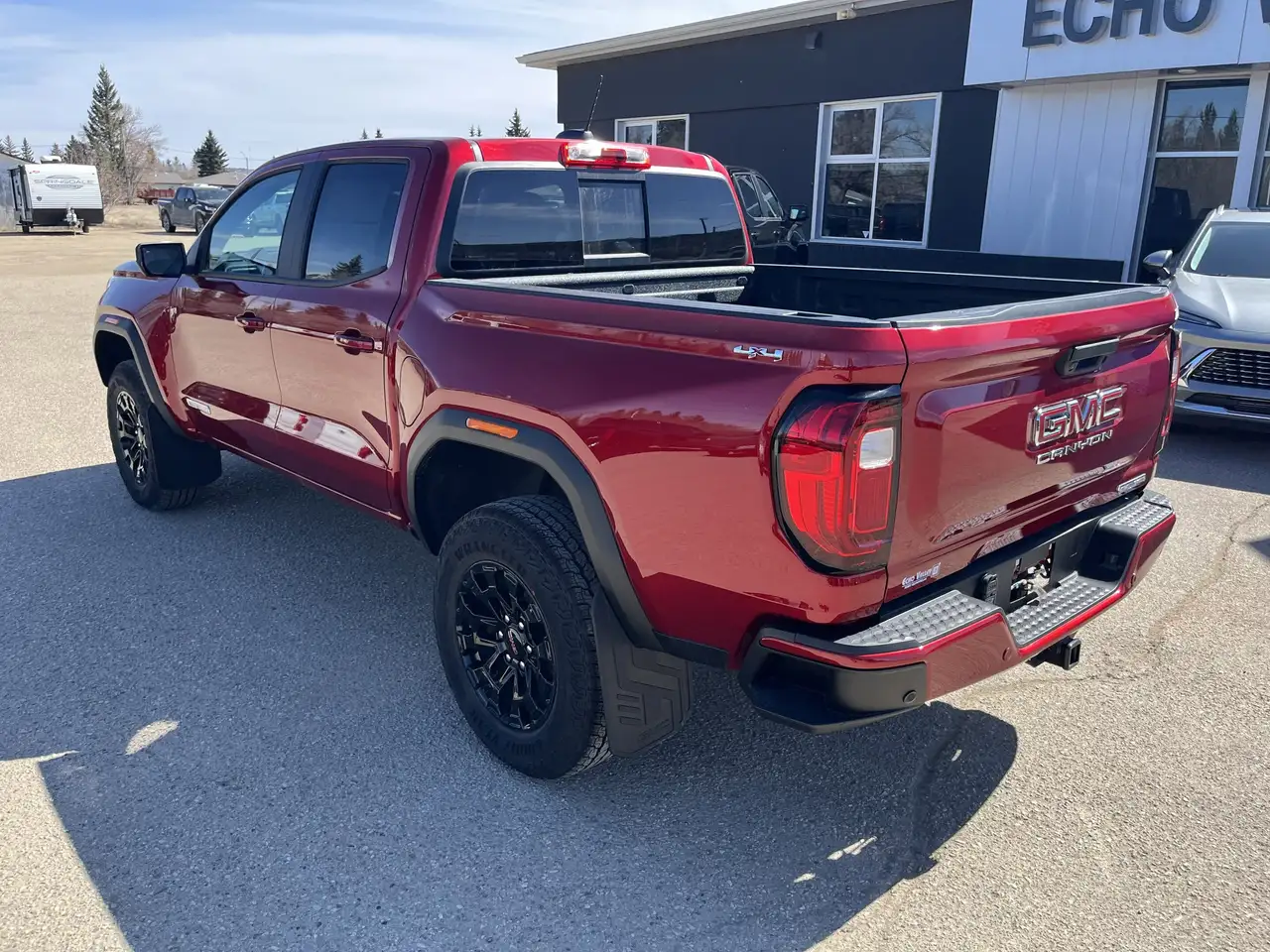 GMC Canyon снимка GMC Canyon