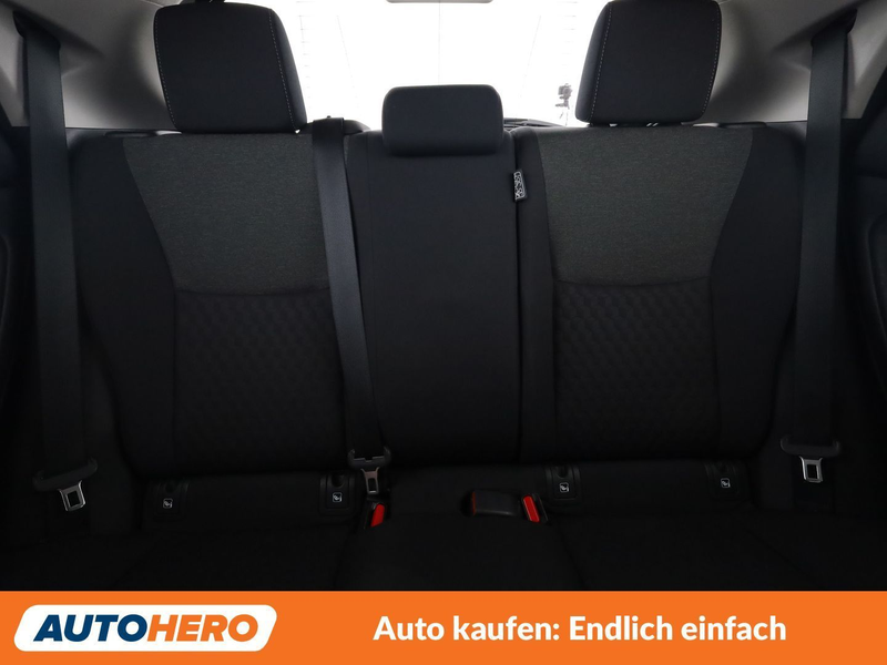 Toyota Yaris 1.0 Active — photo 15